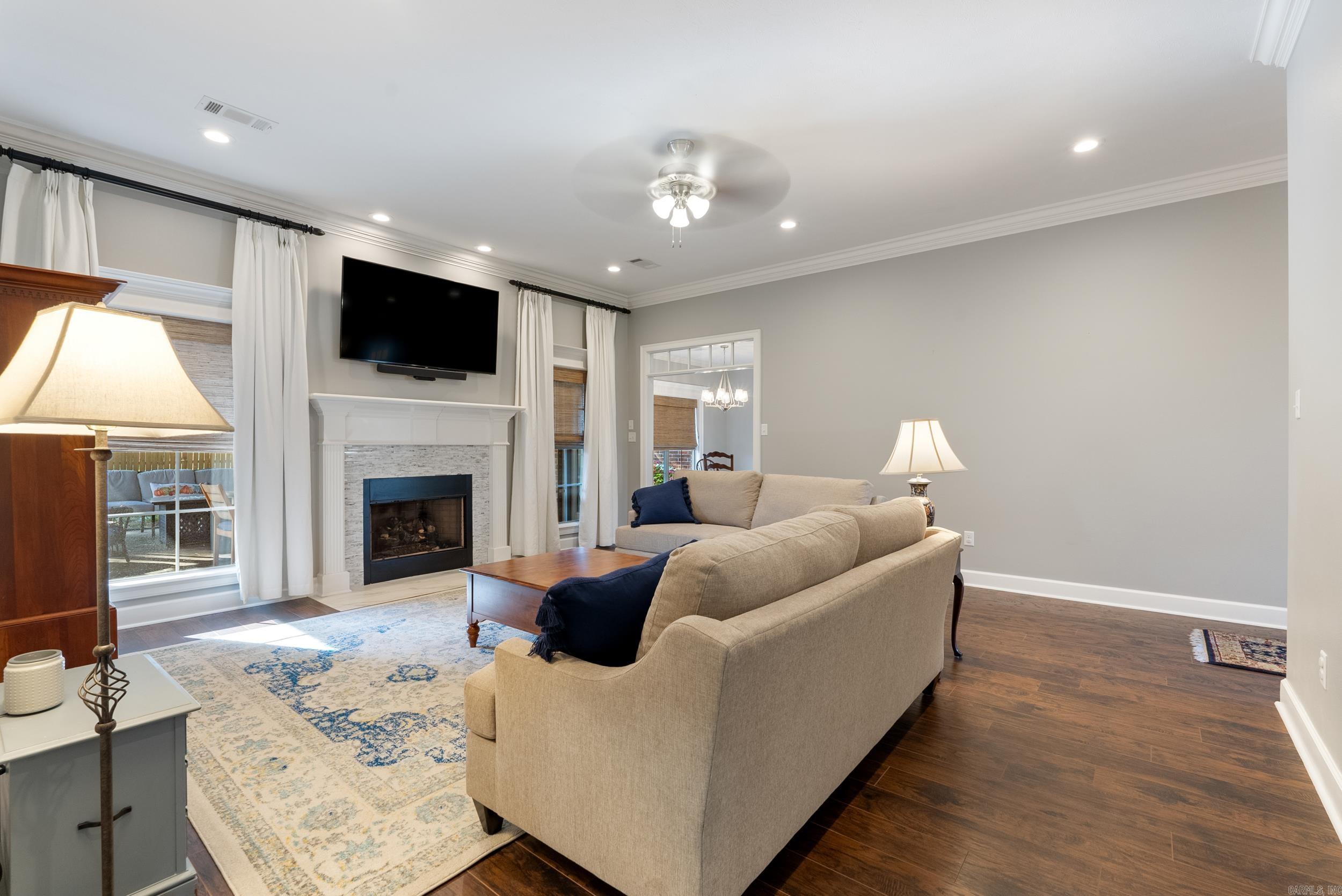 CATHERINE PLACE - Residential