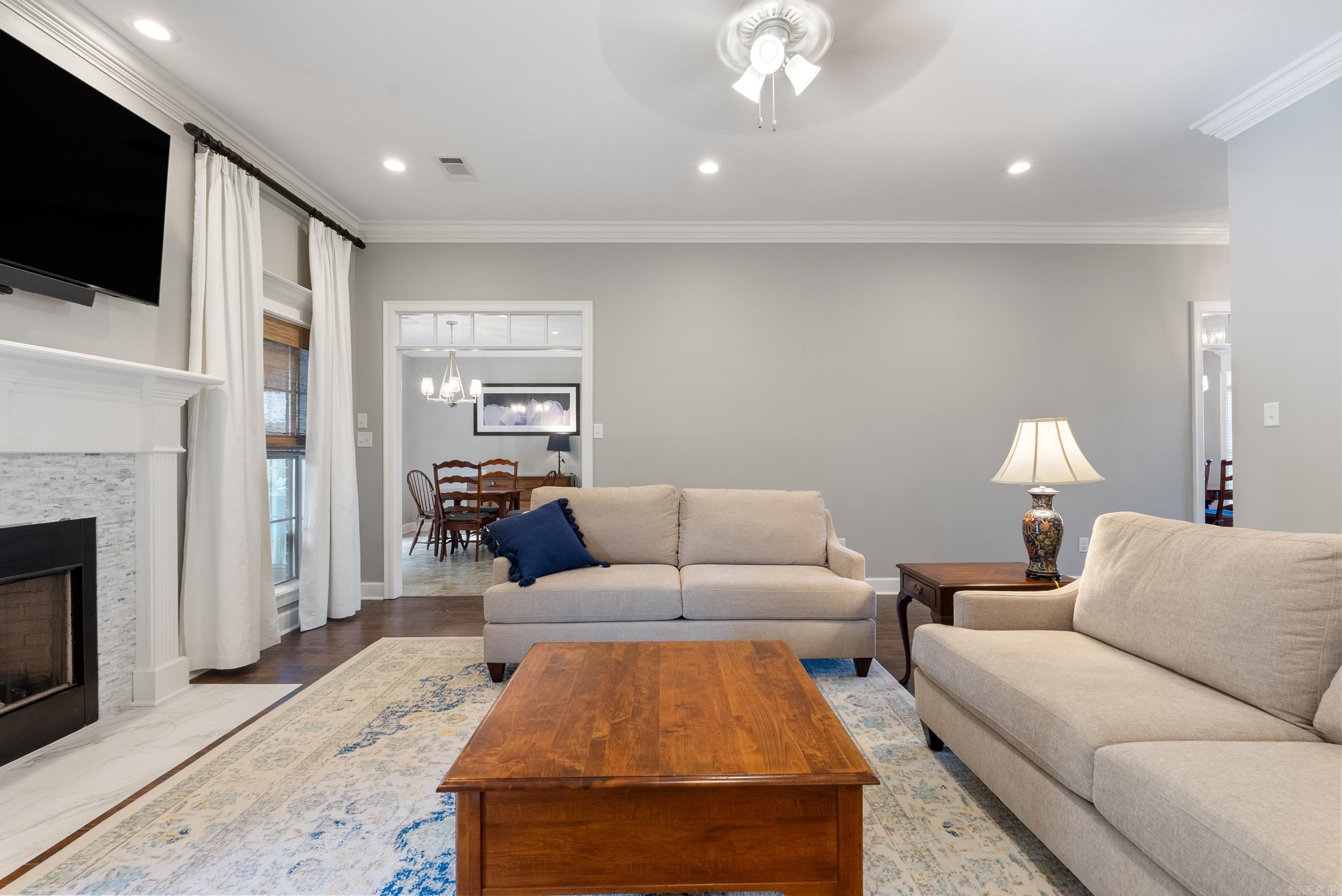 CATHERINE PLACE - Residential