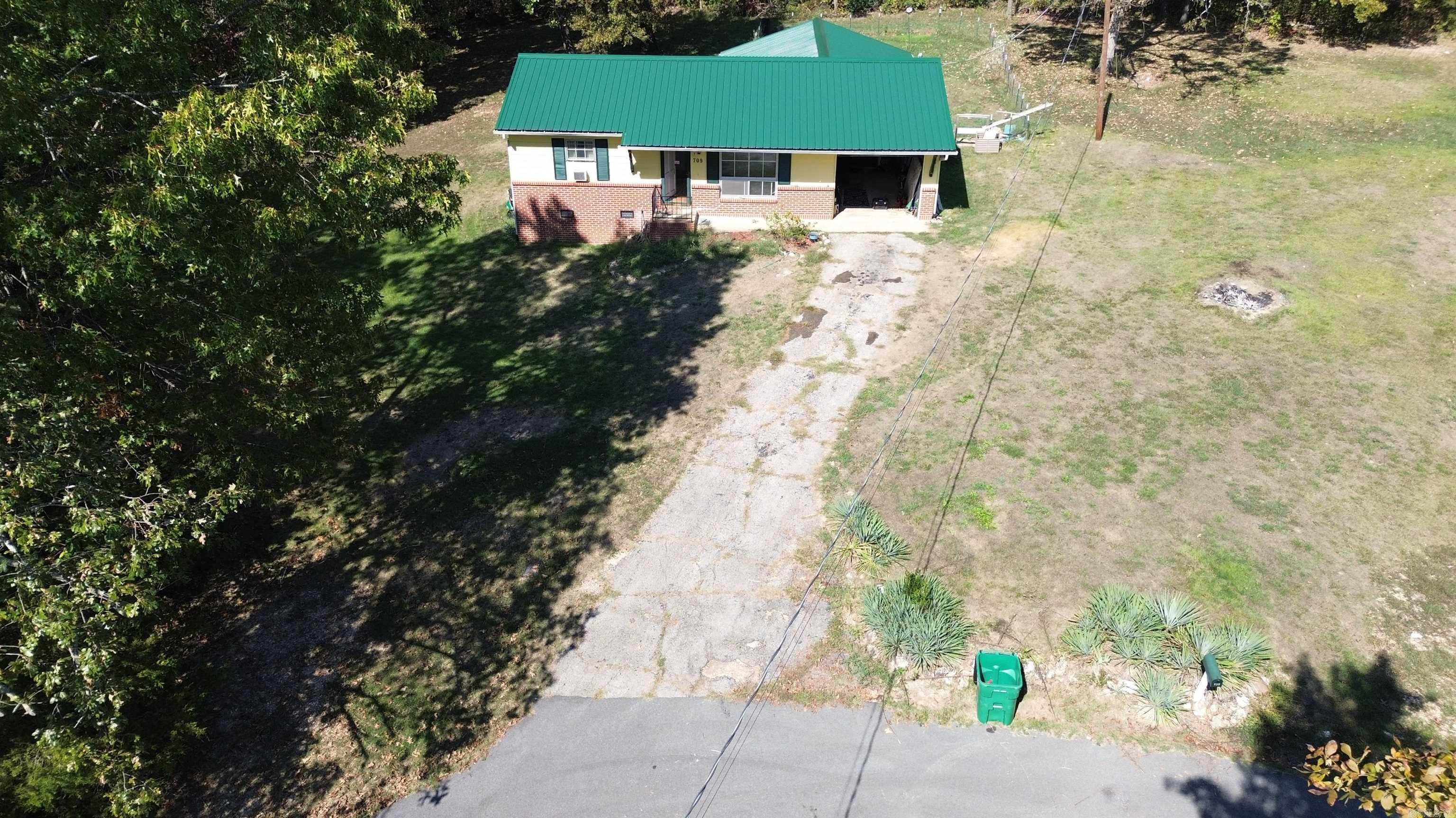 PIONEER PARK - Residential