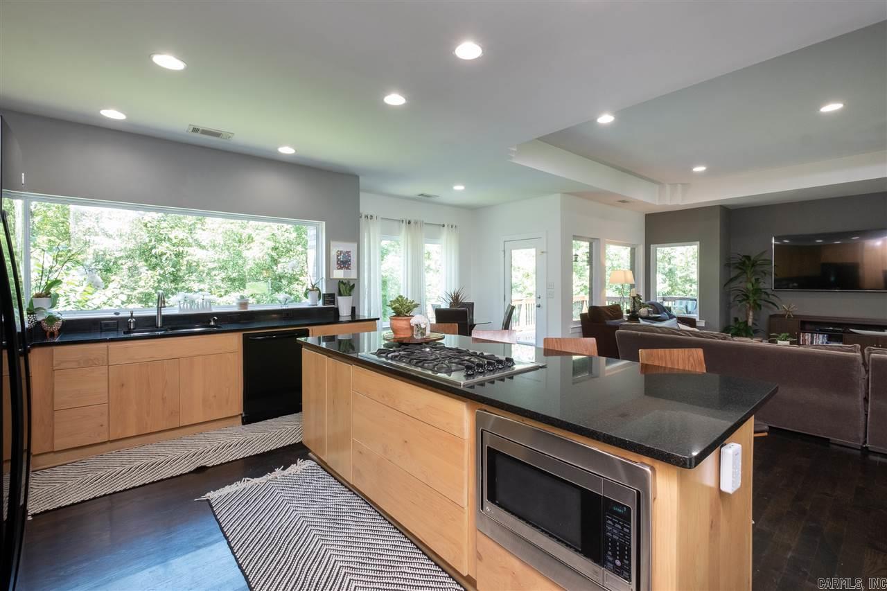 WOODLANDS EDGE - Residential