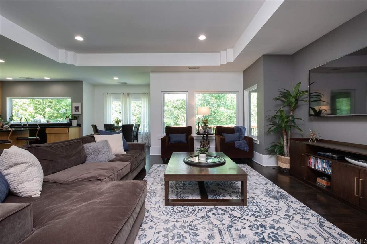WOODLANDS EDGE - Residential