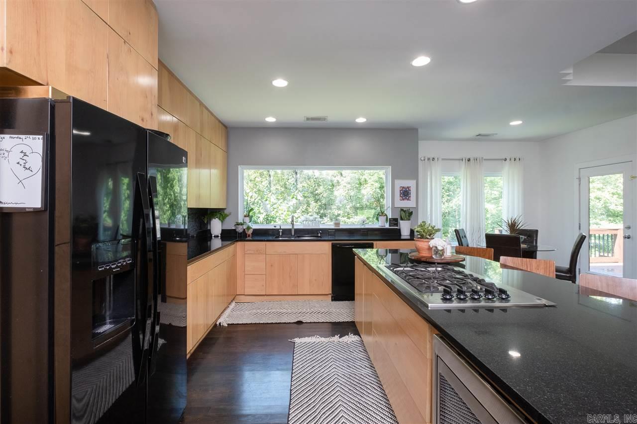 WOODLANDS EDGE - Residential