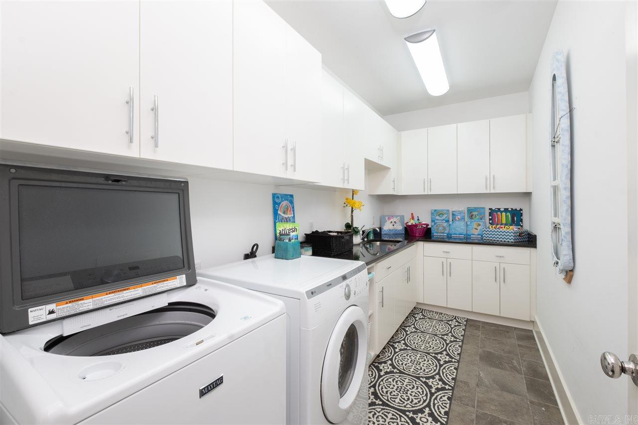 WOODLANDS EDGE - Residential
