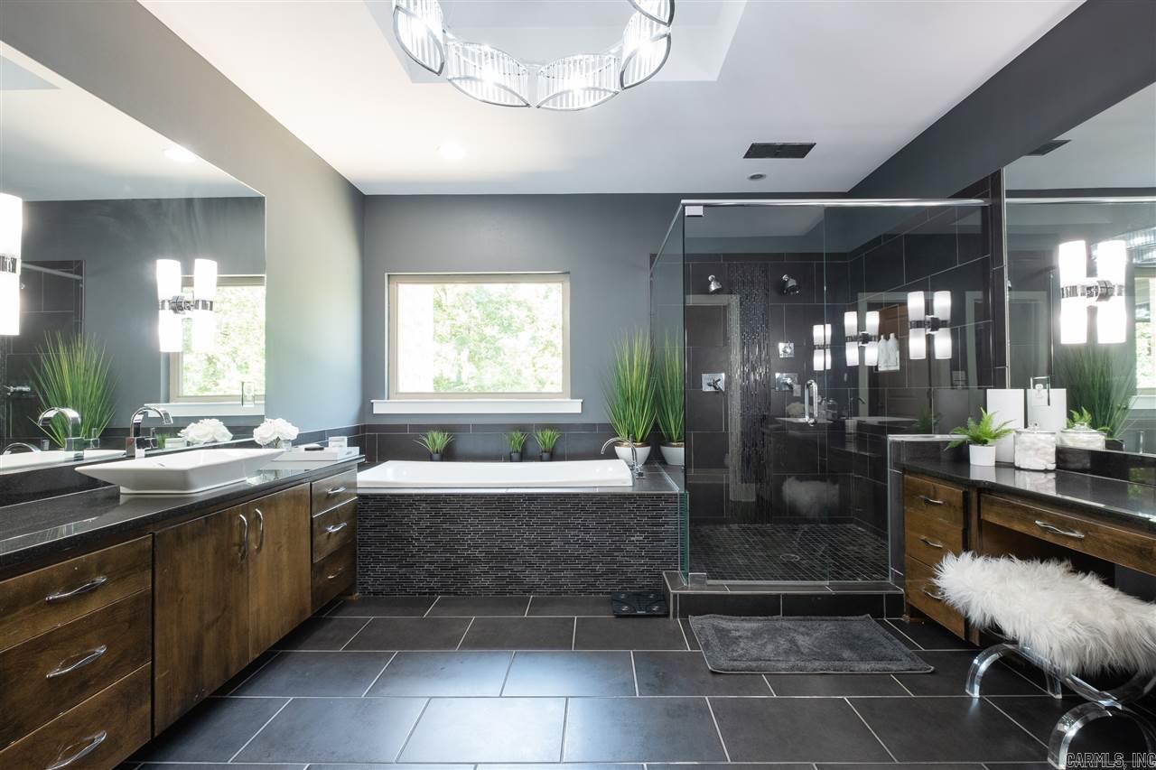 WOODLANDS EDGE - Residential