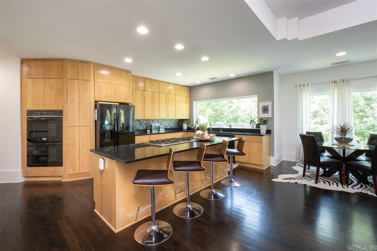 WOODLANDS EDGE - Residential