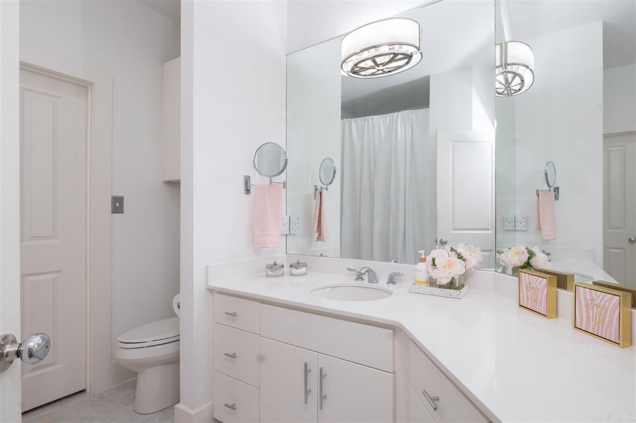 WOODLANDS EDGE - Residential