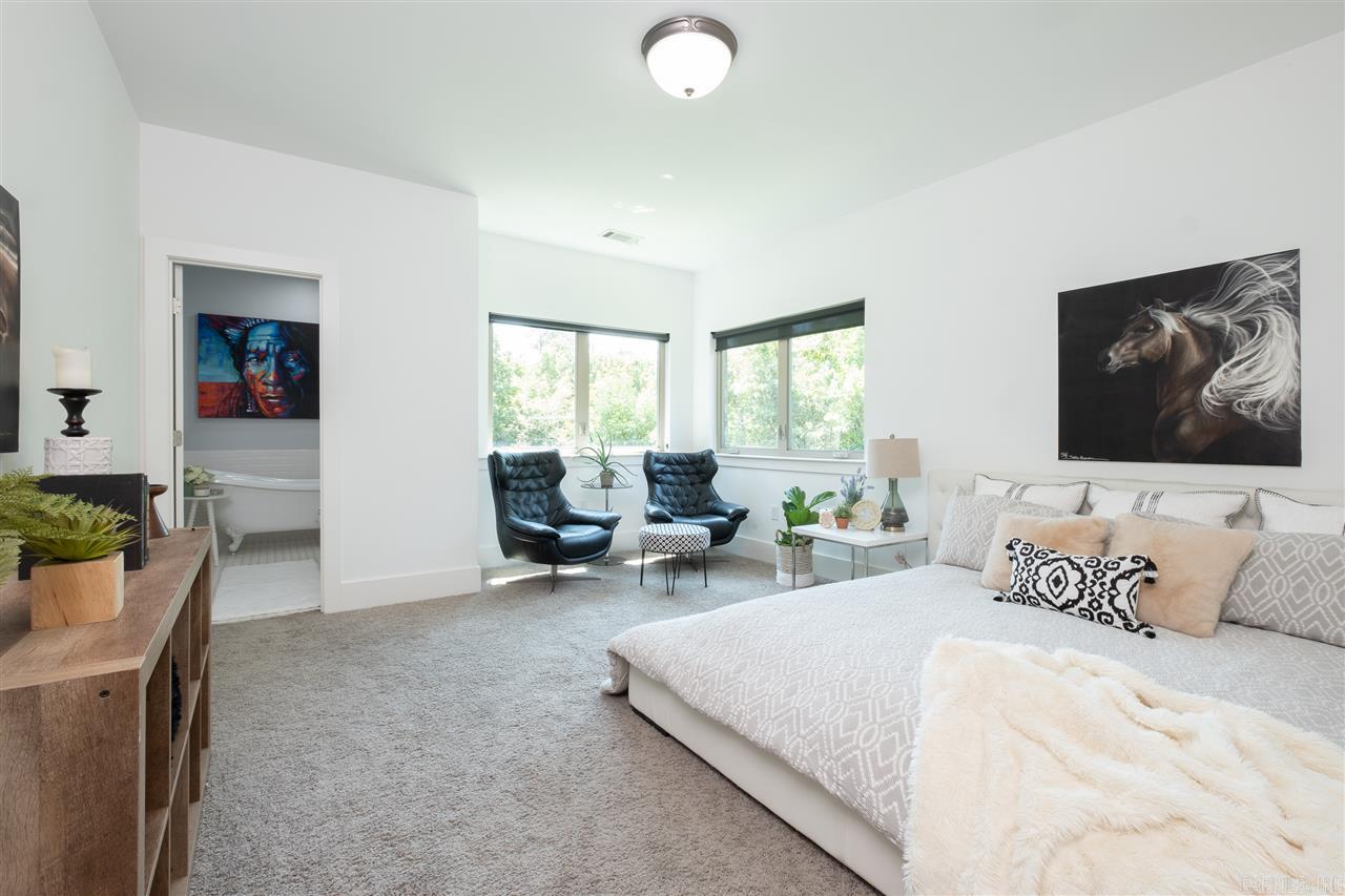 WOODLANDS EDGE - Residential