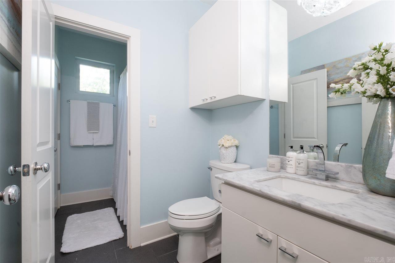 WOODLANDS EDGE - Residential