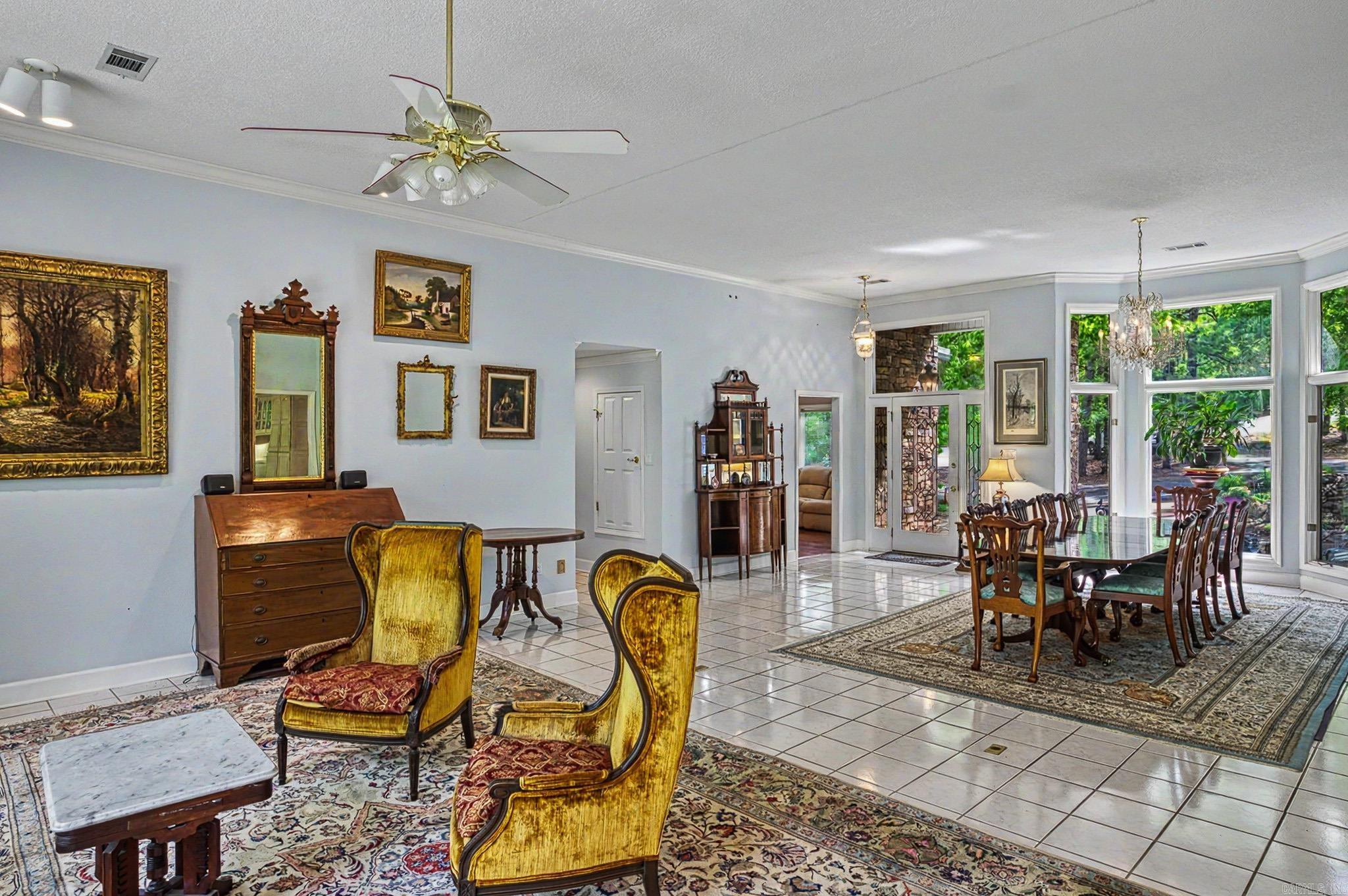 Estancia - Residential