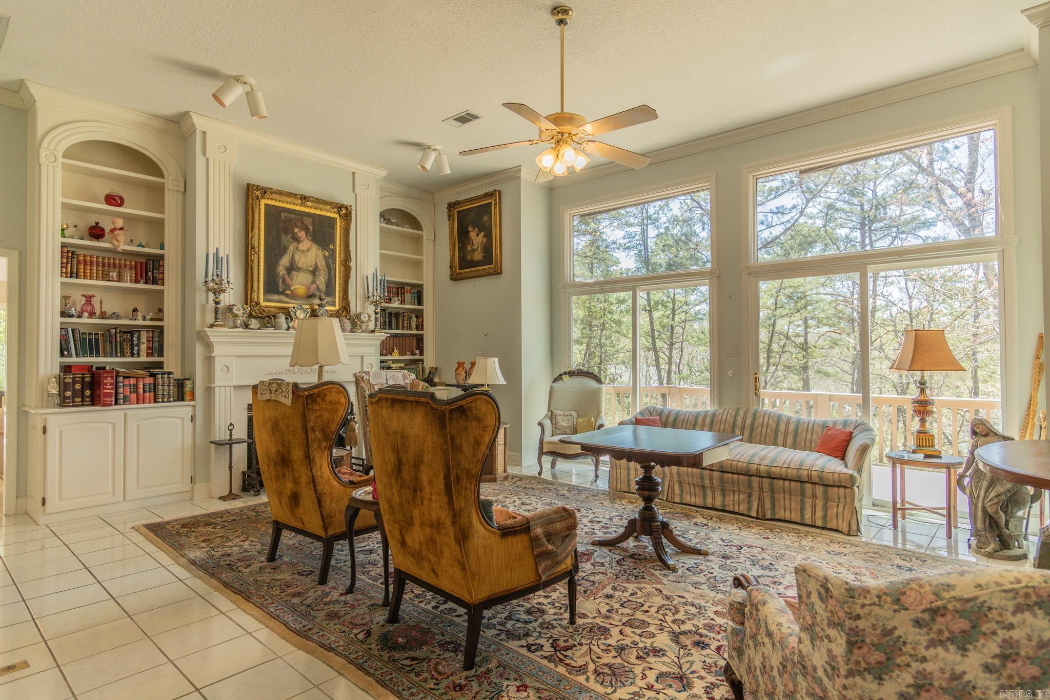 Estancia - Residential