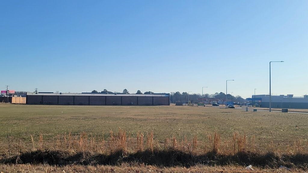 Commercial land for development. Two lots for a combined 2.62 acres, corner lot. Located near Walmart Neighborhood Market, Buffalo Wild Wings, and other retail establishments.