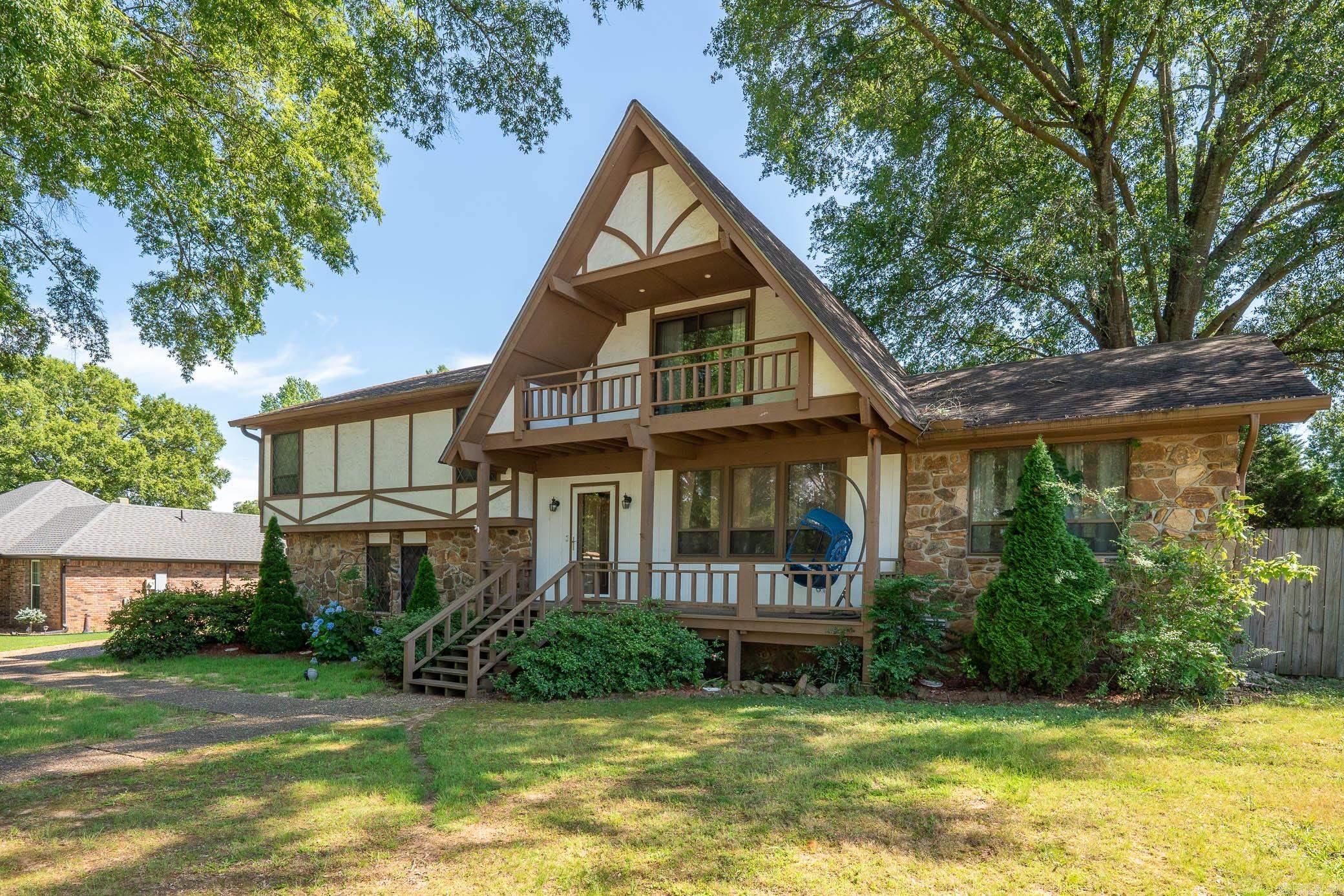 FOXWOOD J - Residential
