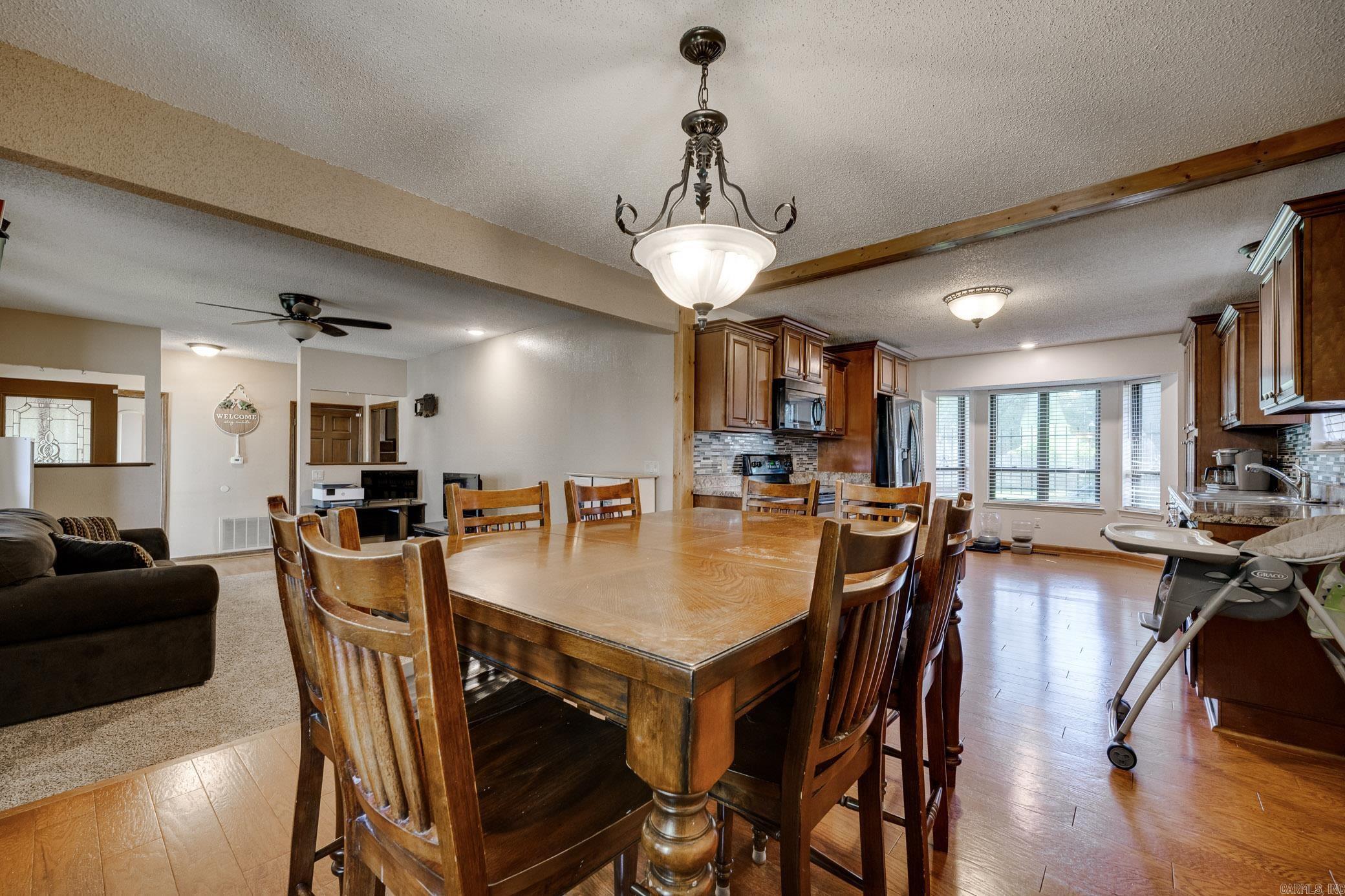 FOXWOOD J - Residential
