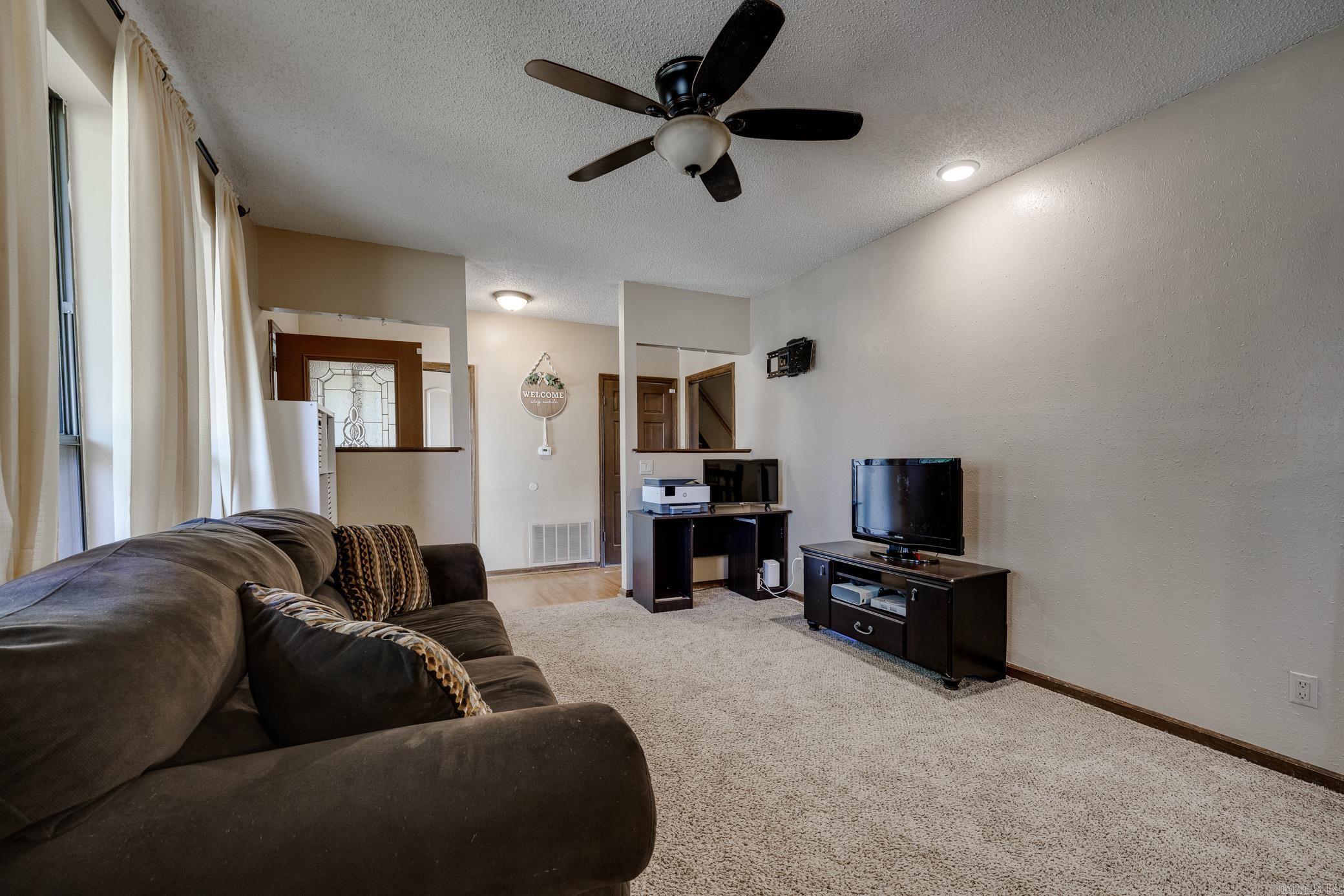 FOXWOOD J - Residential