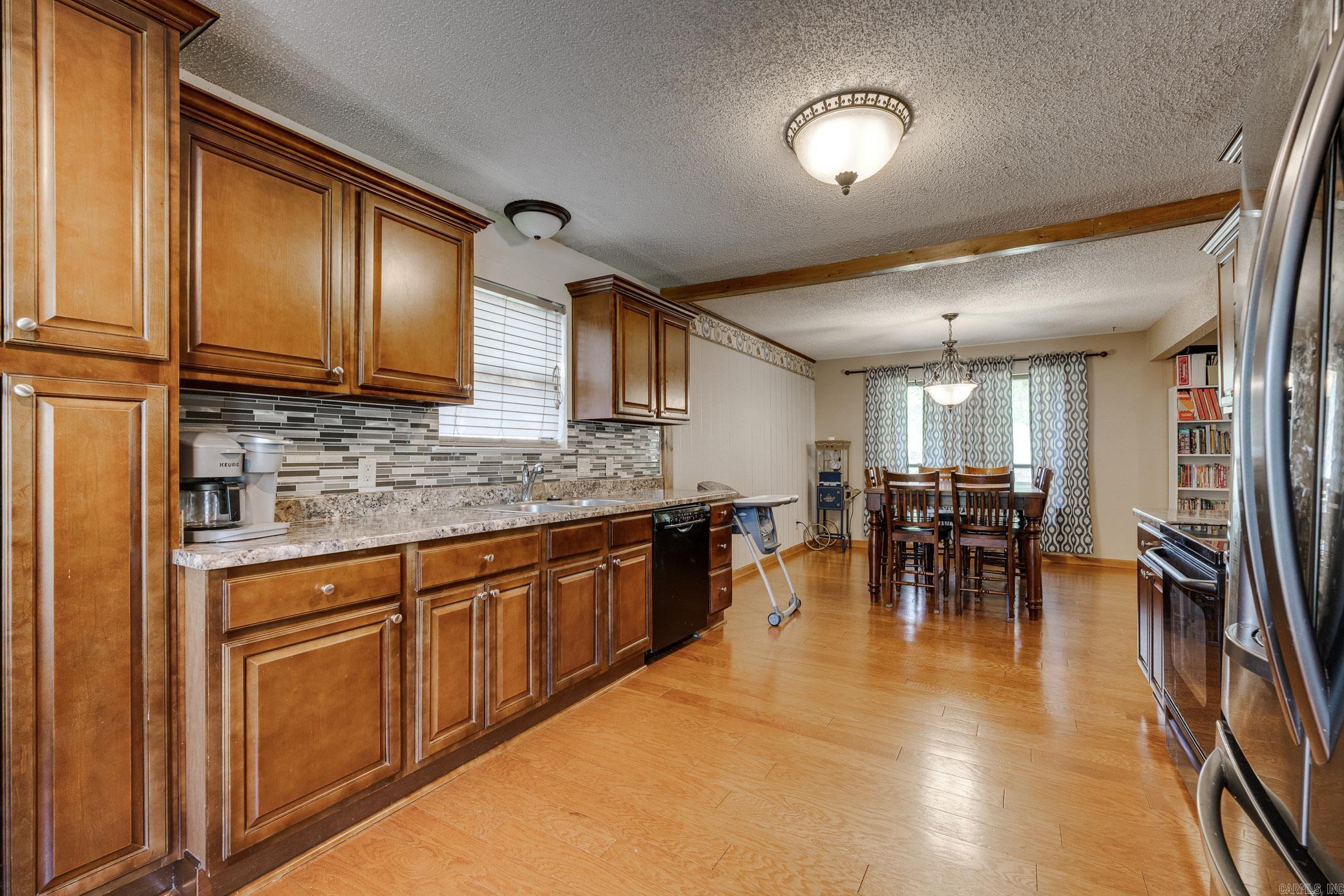 FOXWOOD J - Residential