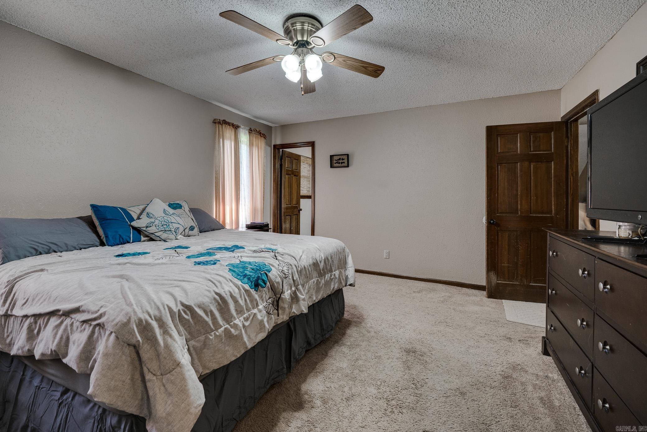 FOXWOOD J - Residential