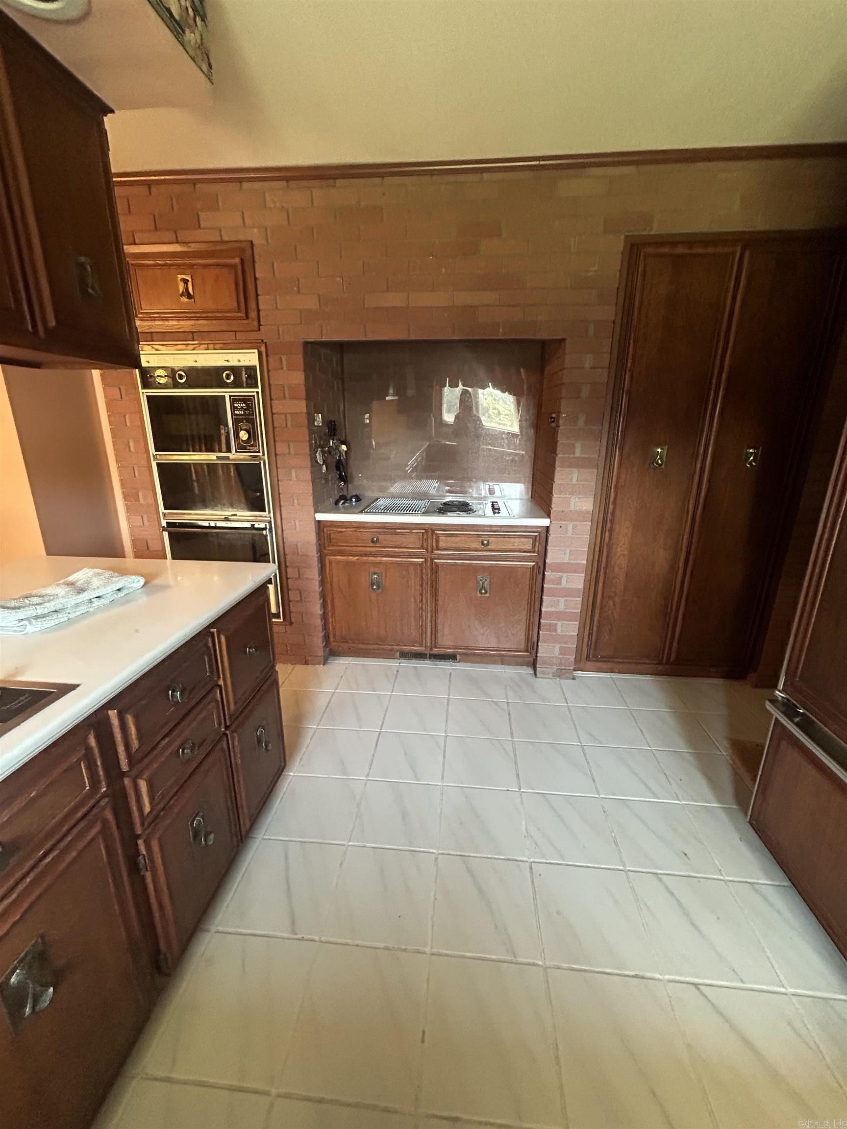 CHAPMAN & DEWEY RIVERSIDE - Residential