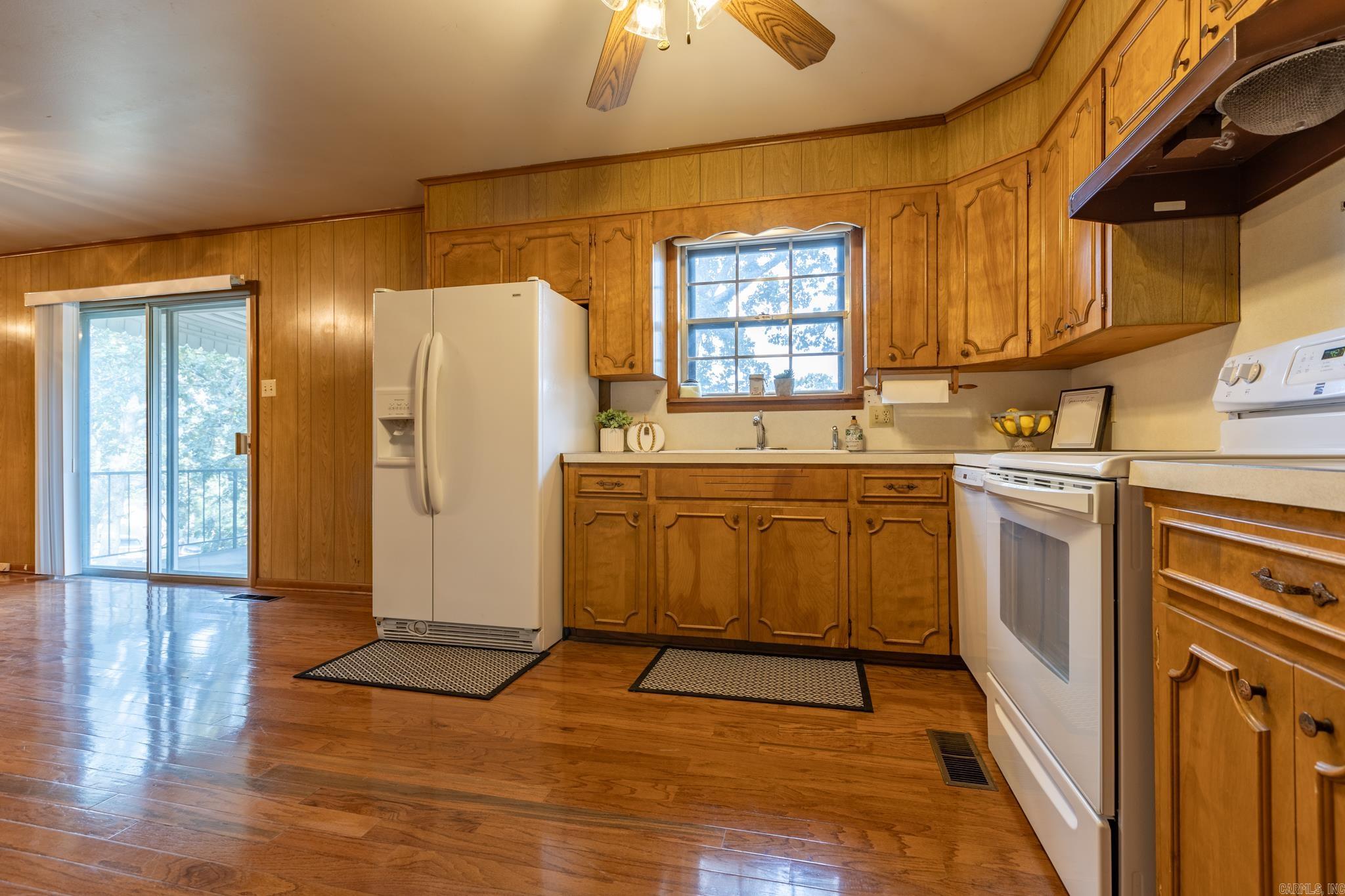 PIKE VIEW - Residential