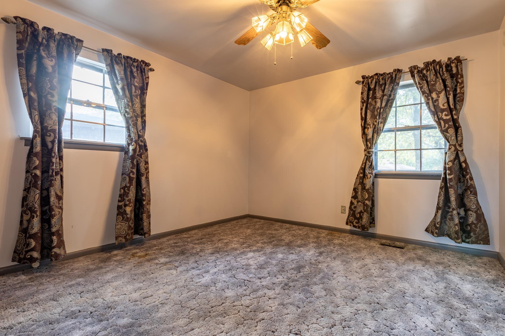 PIKE VIEW - Residential