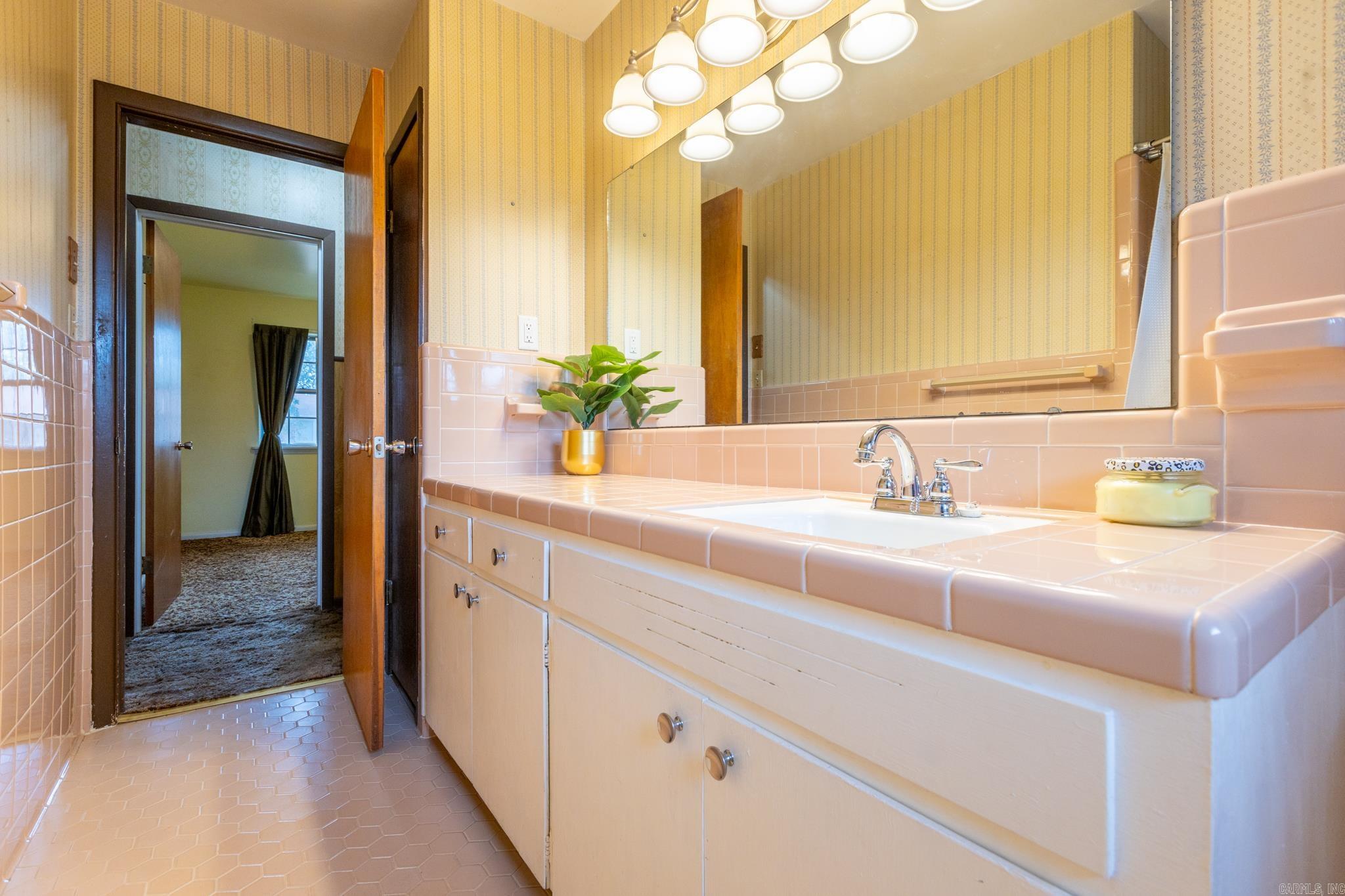 PIKE VIEW - Residential