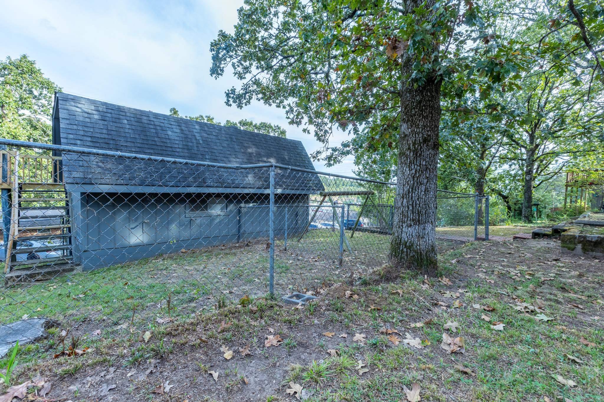 PIKE VIEW - Residential