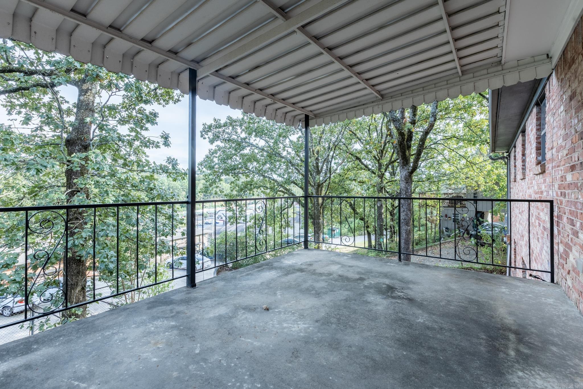 PIKE VIEW - Residential