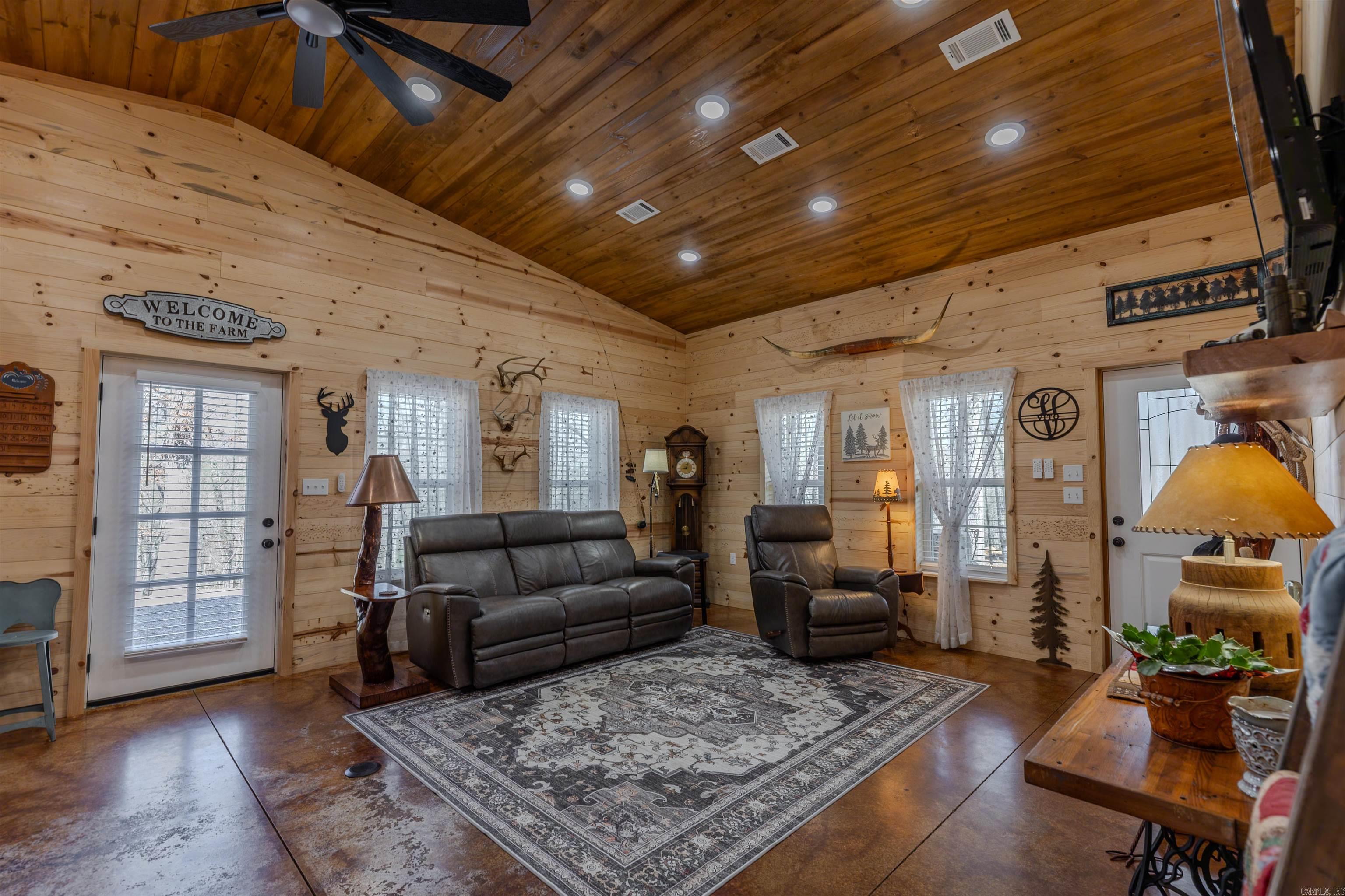 Metes & Bounds - Residential