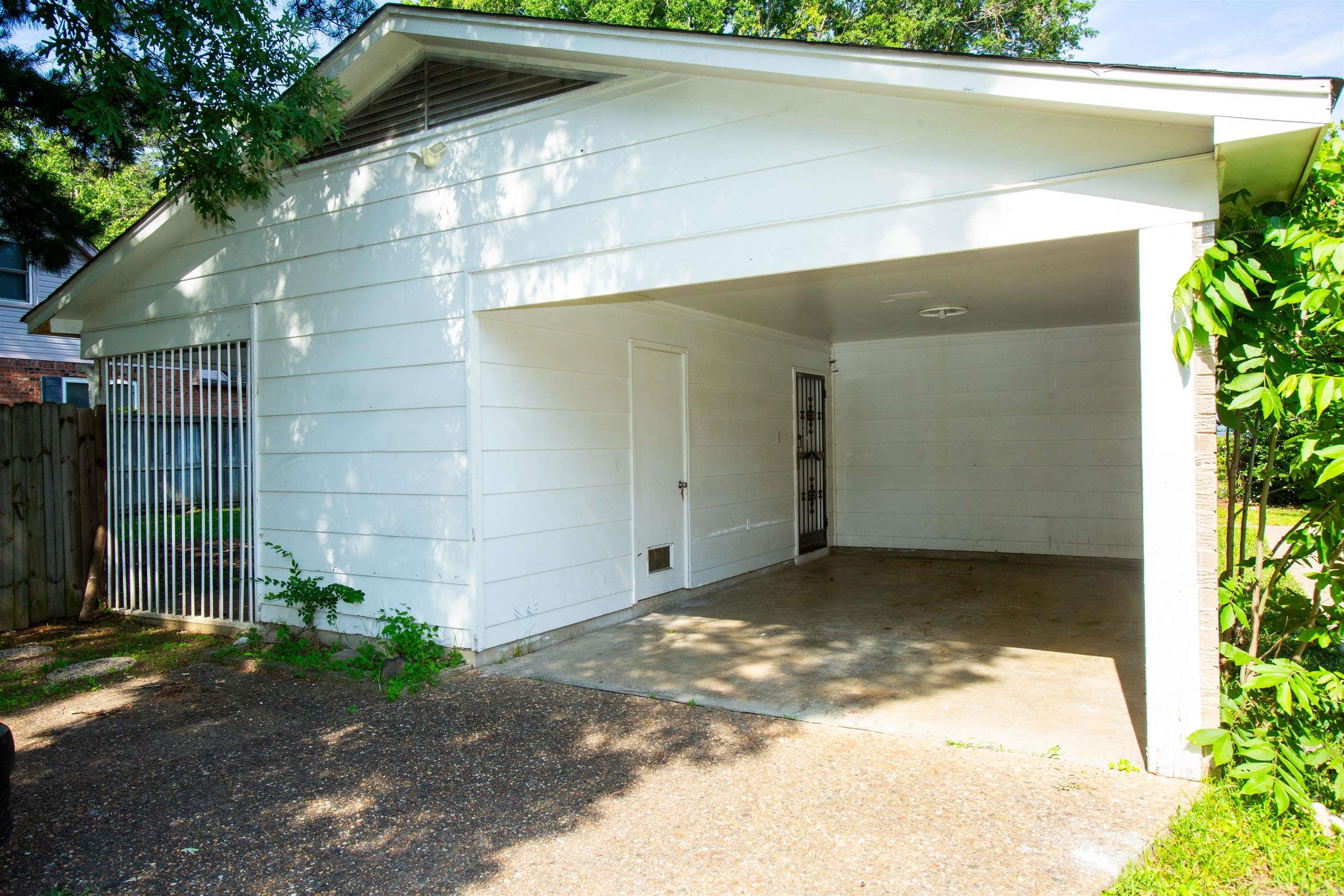 Midwood Manor - Residential Lease