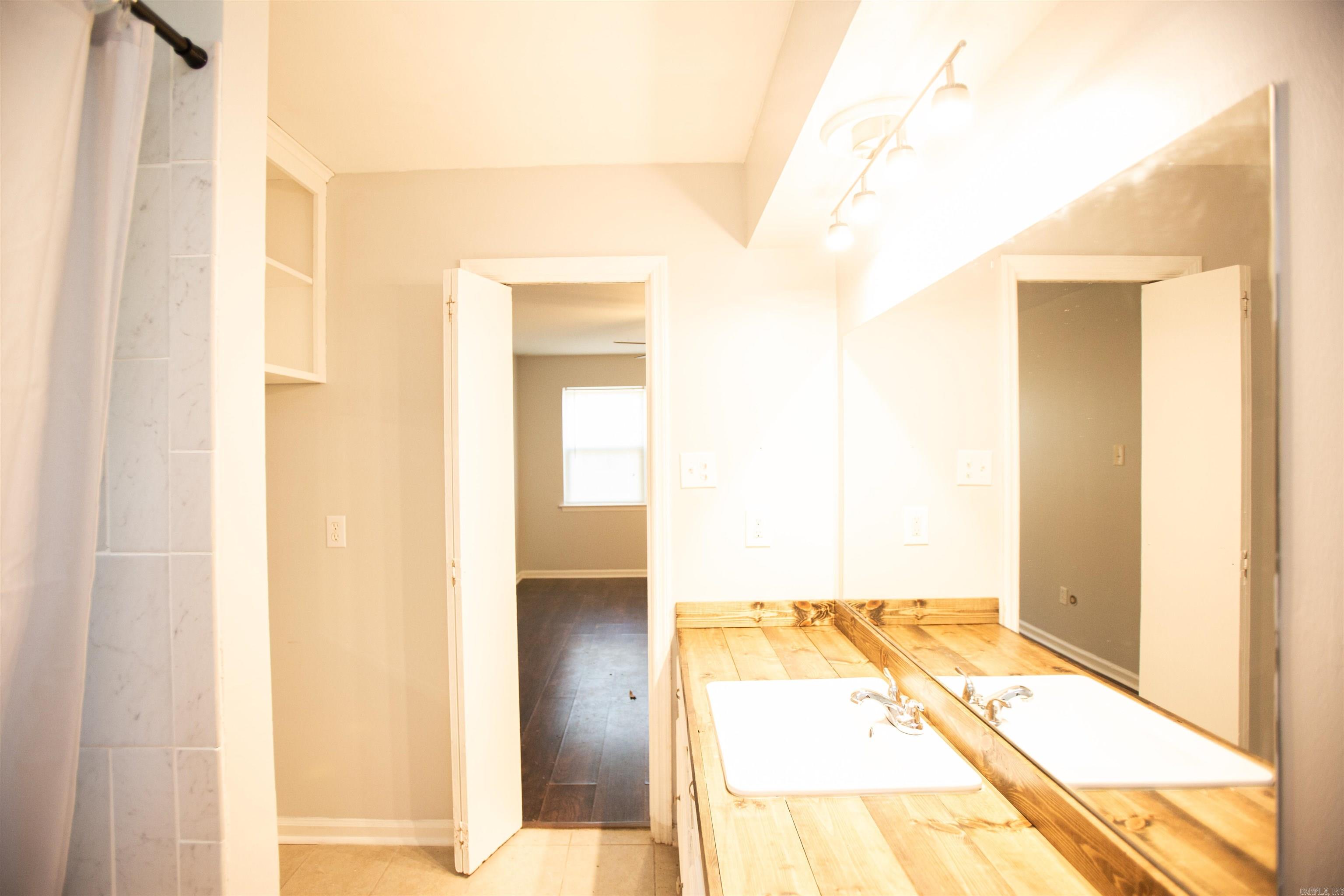 Midwood Manor - Residential Lease