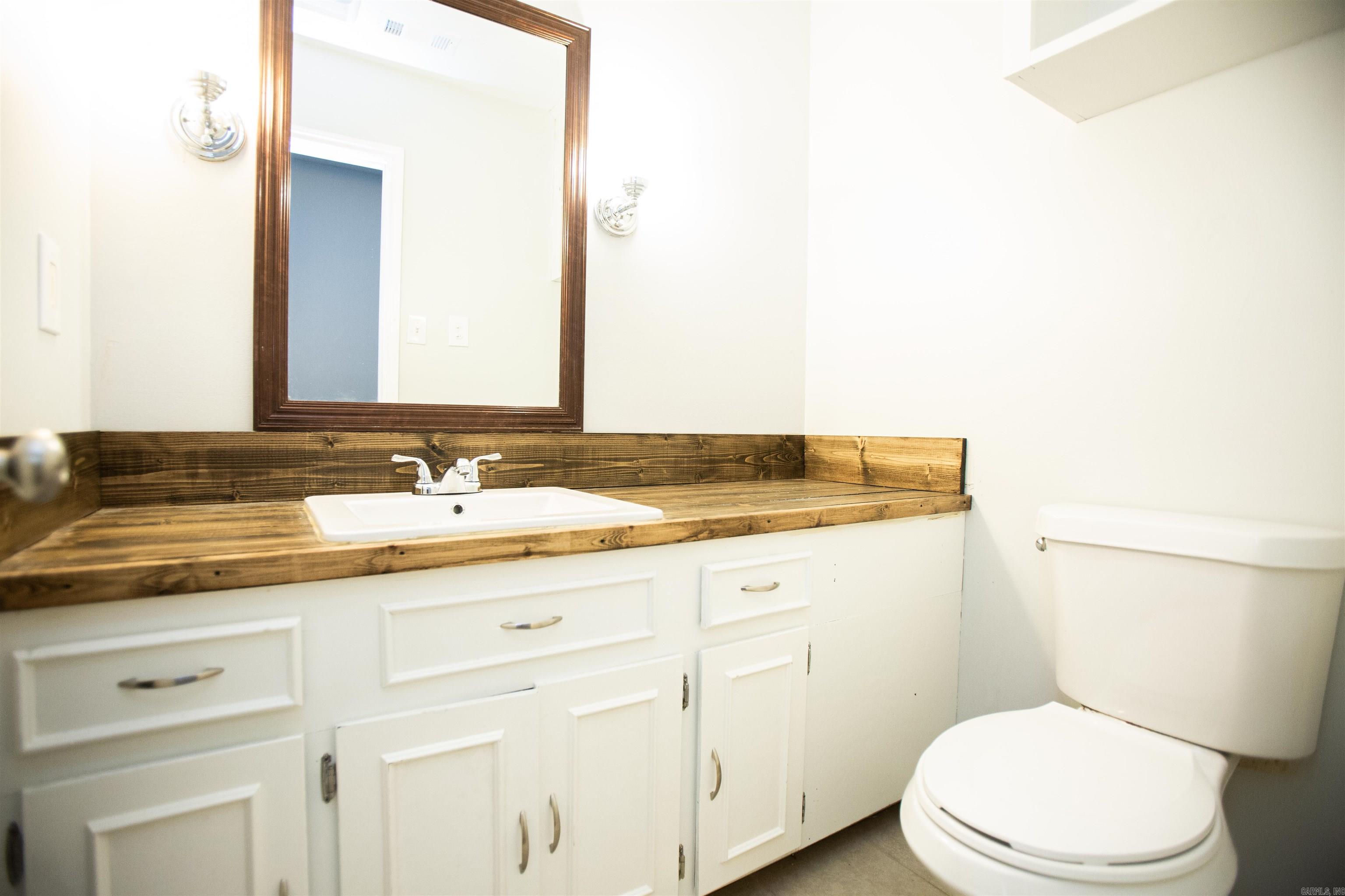 Midwood Manor - Residential Lease