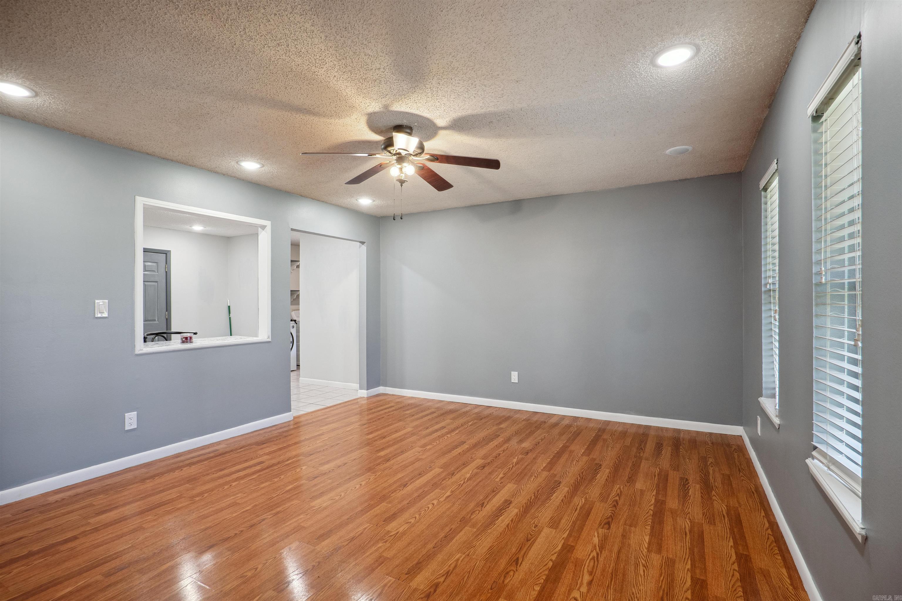 WOODLAND ACRES - Residential