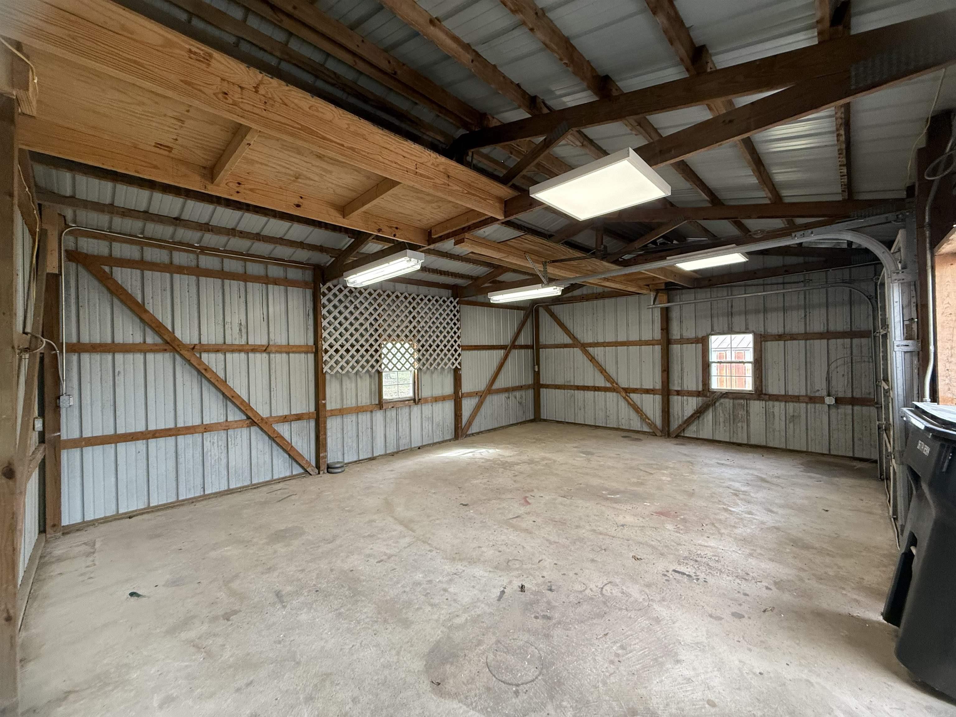 WOODLAND ACRES - Residential