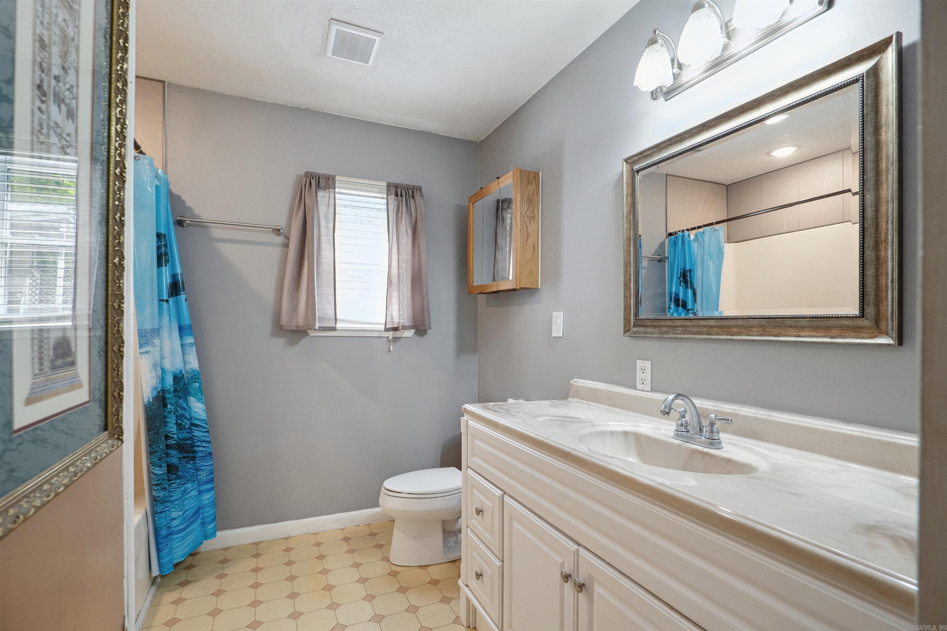 WOODLAND ACRES - Residential