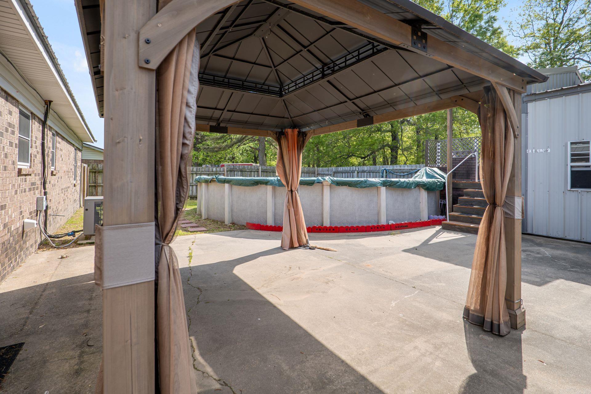 WOODLAND ACRES - Residential