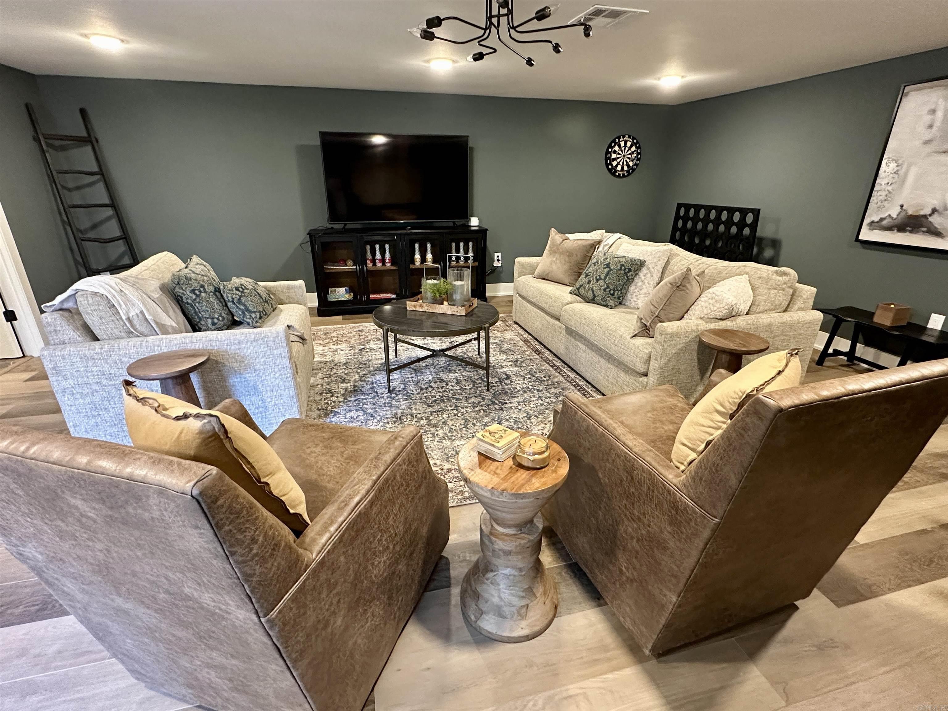 NARRA WOODS - Residential