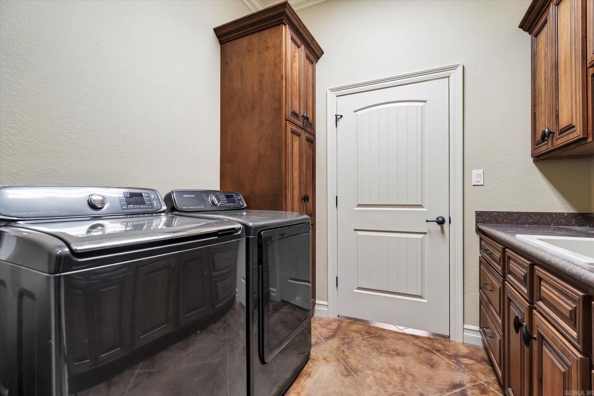 Dunwoody-Huntcliff - Residential