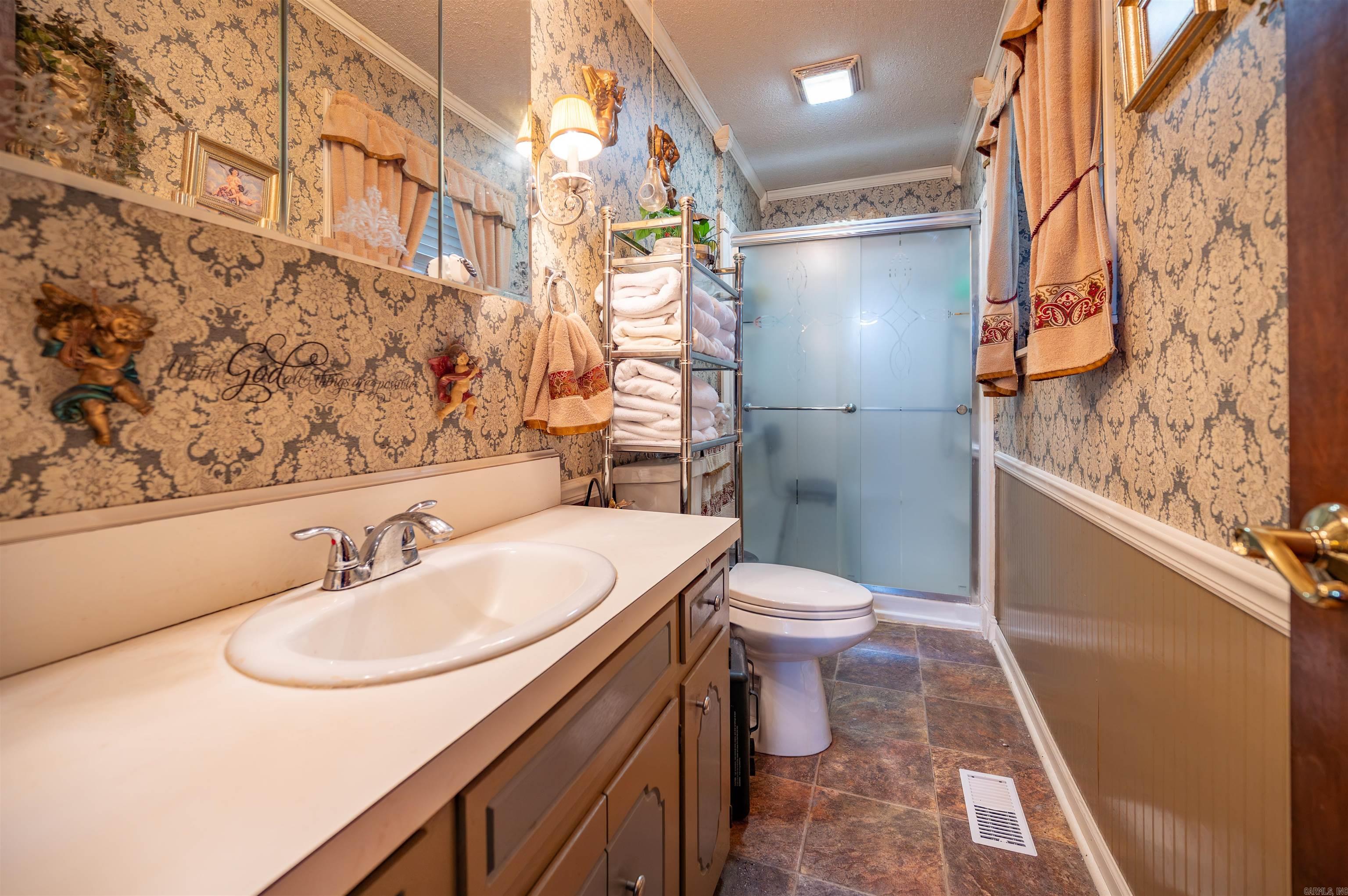 EAST MAIN - Residential