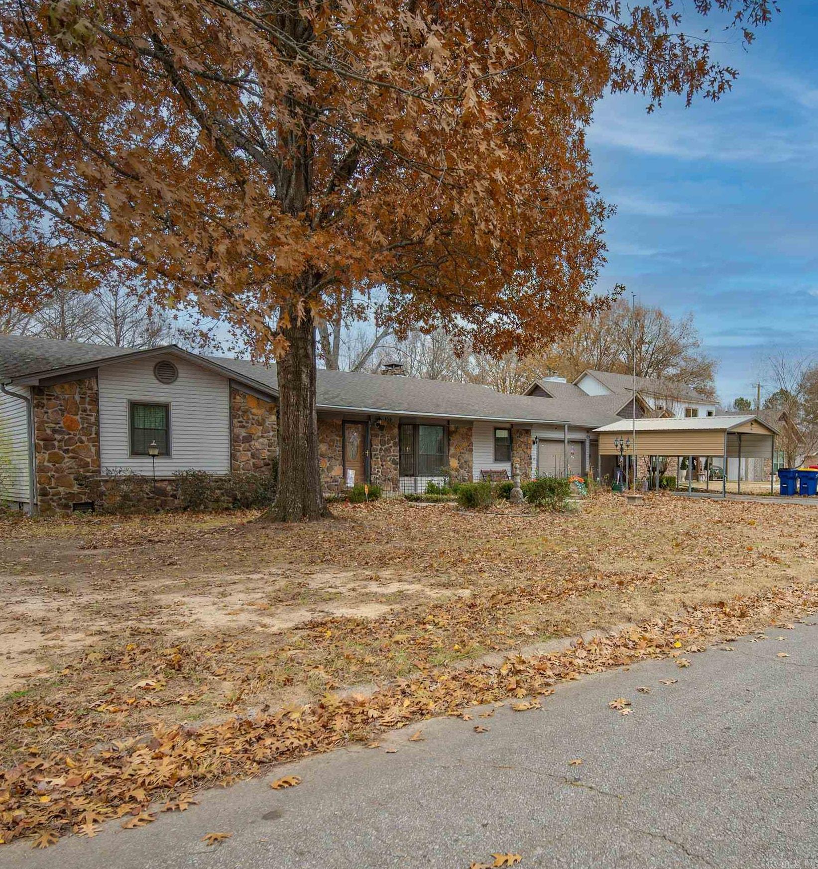 EAST MAIN - Residential