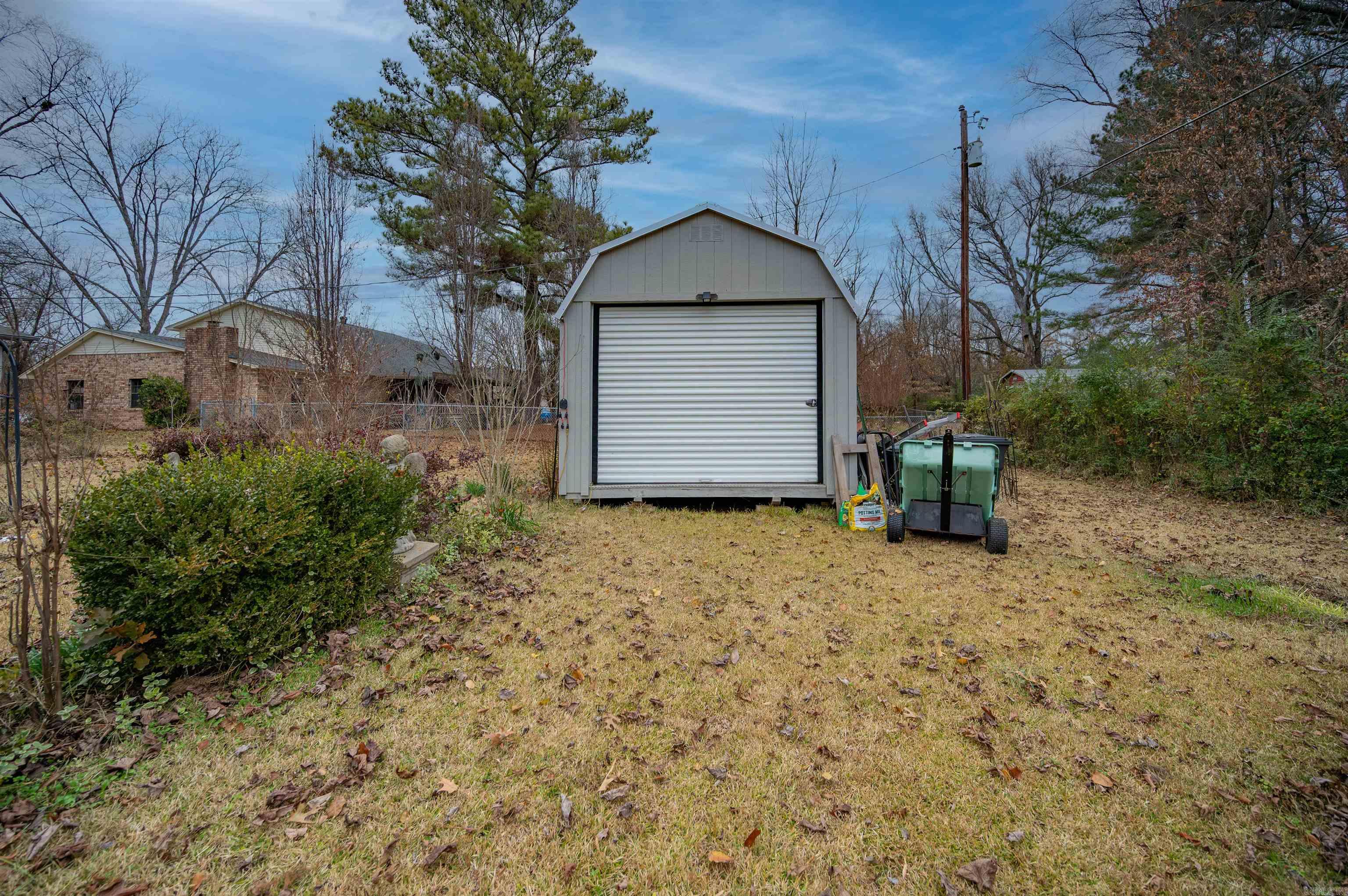 EAST MAIN - Residential