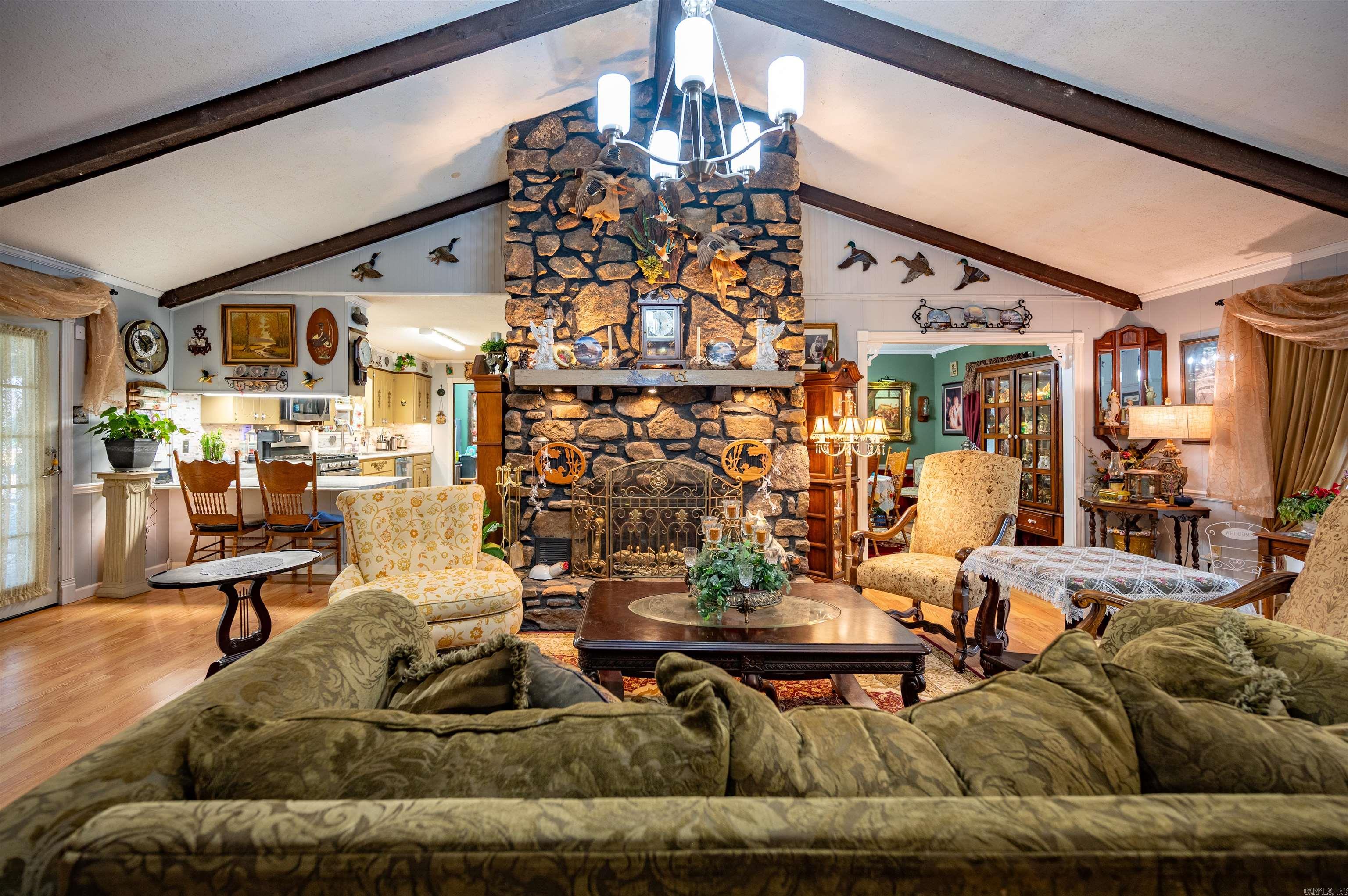 EAST MAIN - Residential