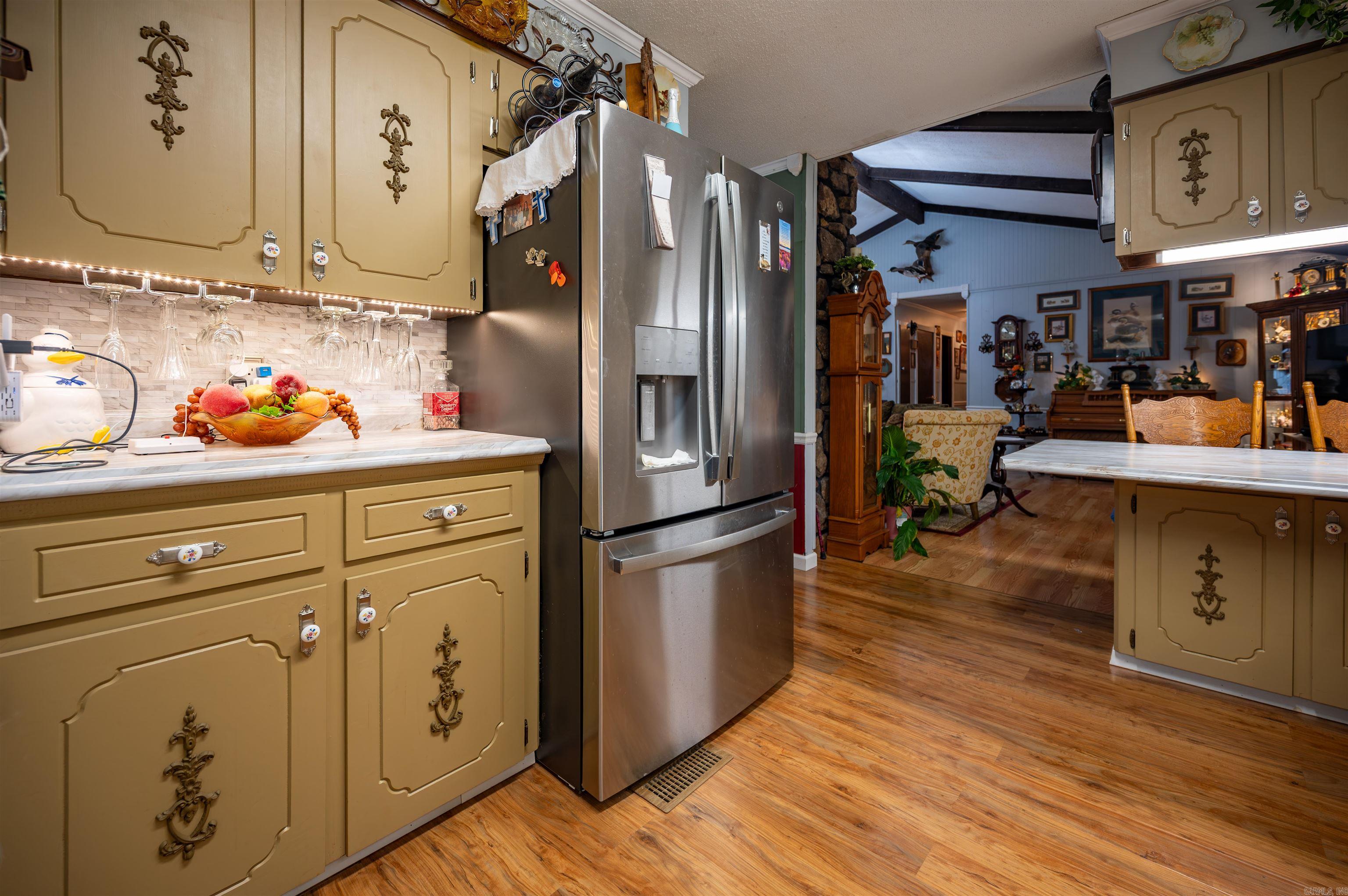 EAST MAIN - Residential