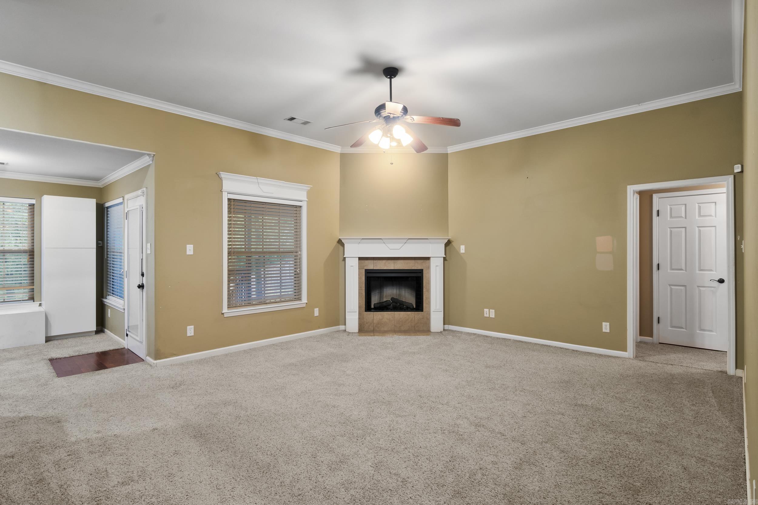 EMERALD MOUNTAIN - Residential