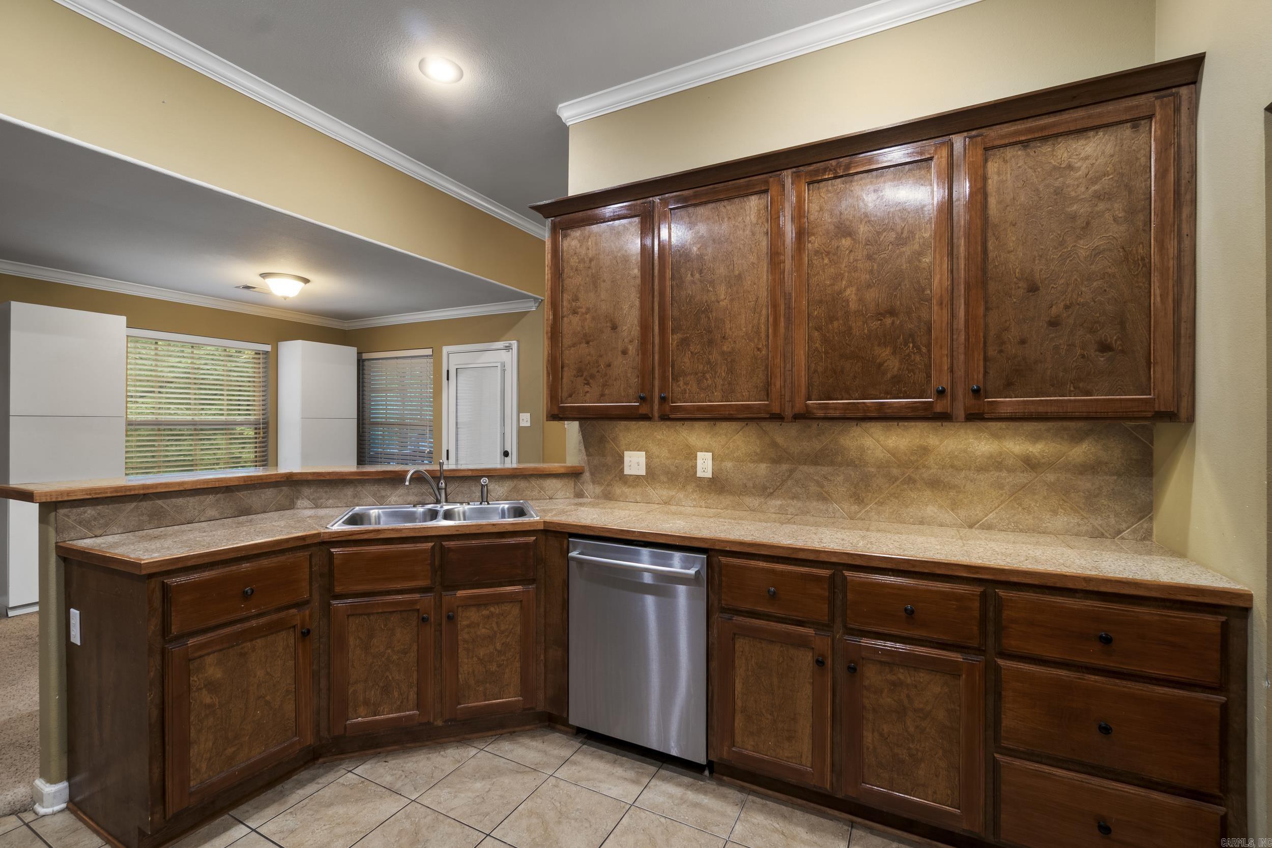 EMERALD MOUNTAIN - Residential