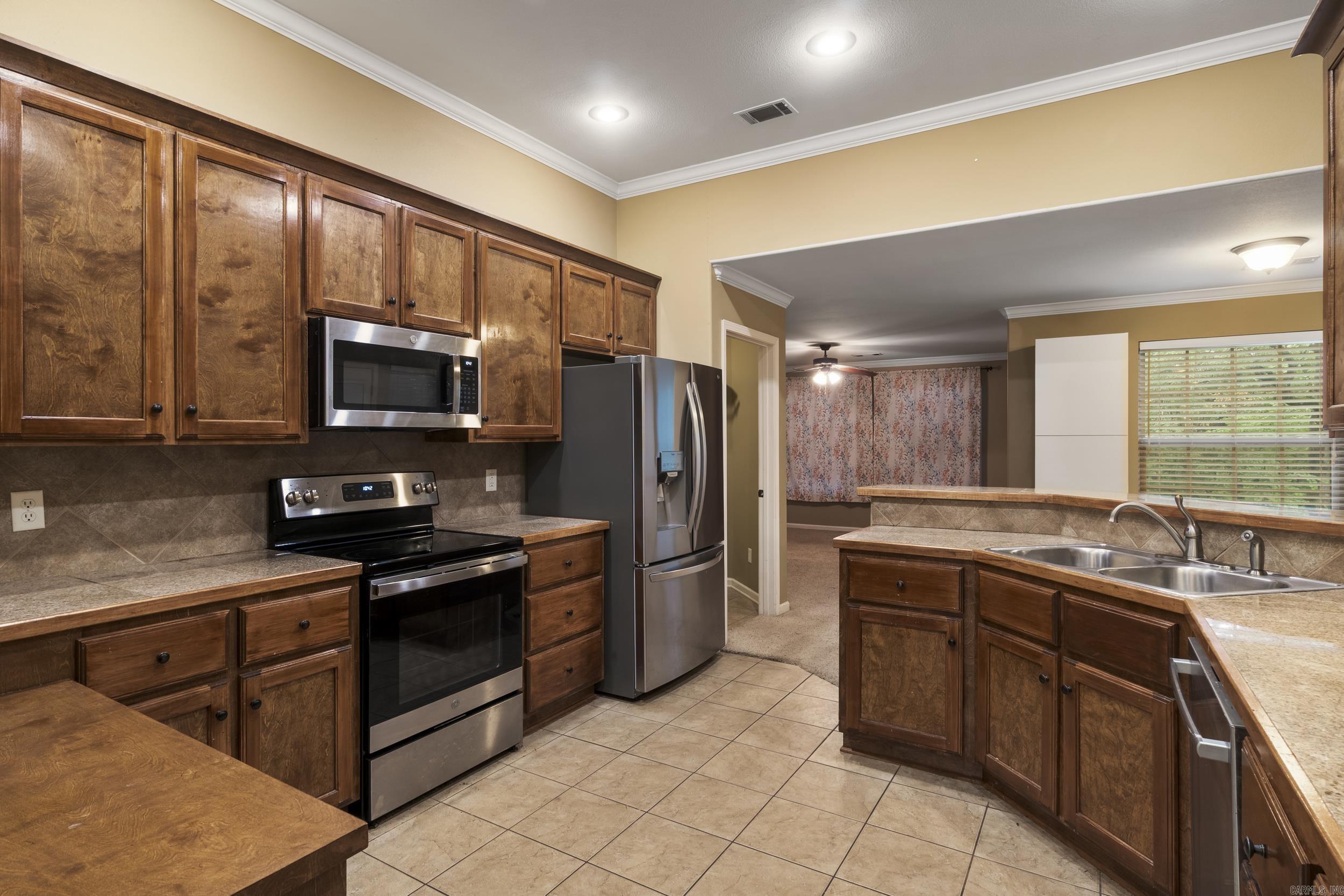 EMERALD MOUNTAIN - Residential