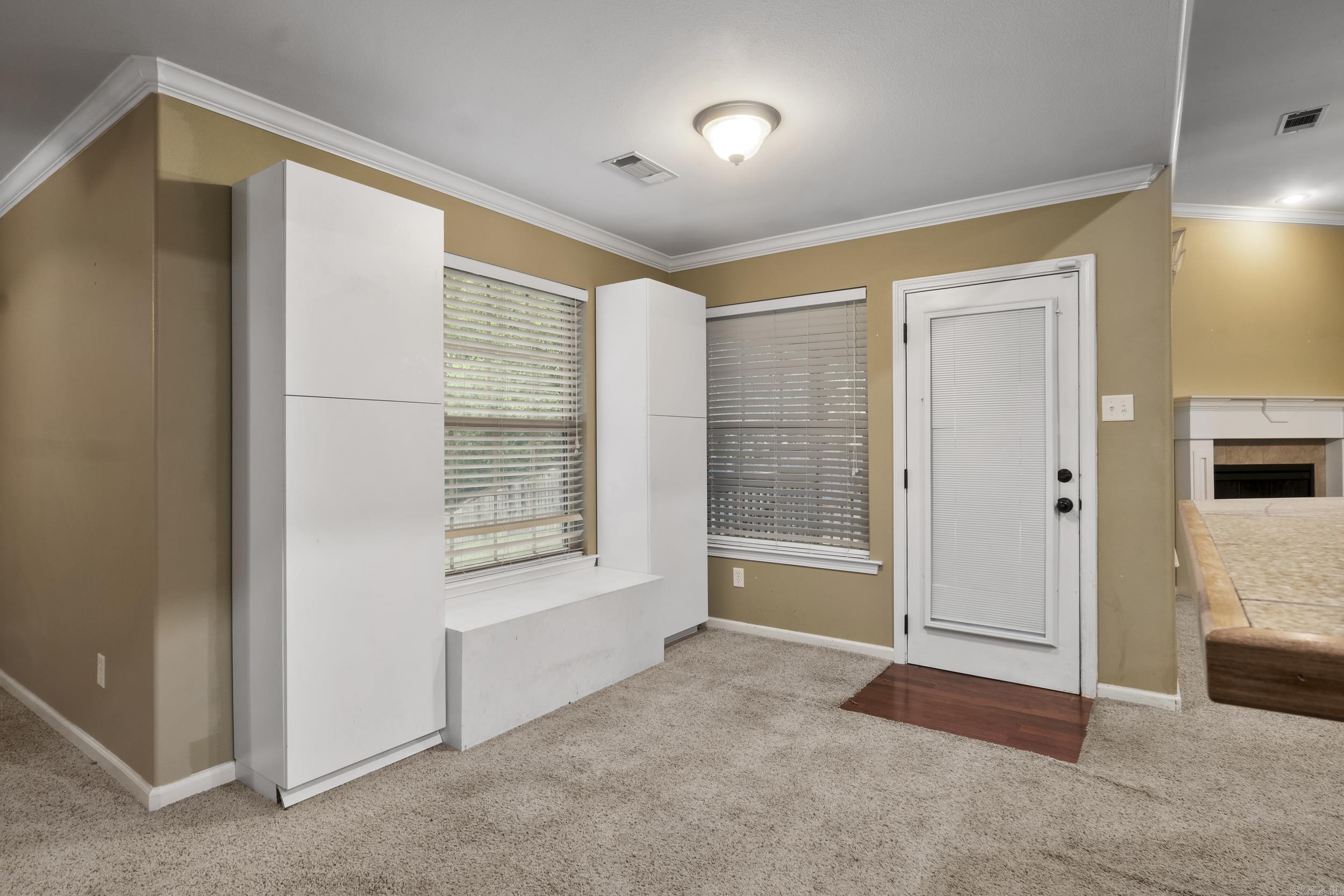 EMERALD MOUNTAIN - Residential