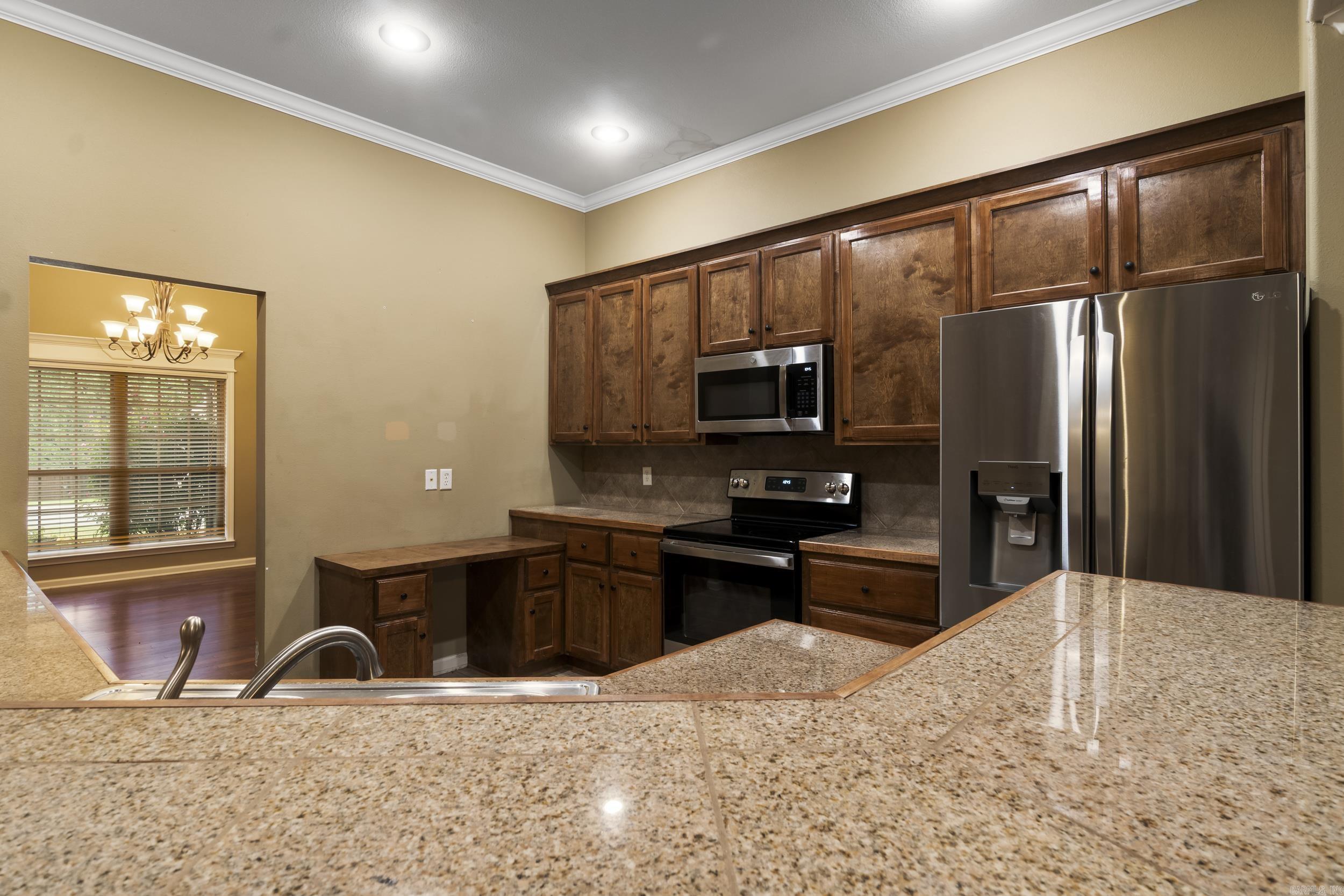 EMERALD MOUNTAIN - Residential