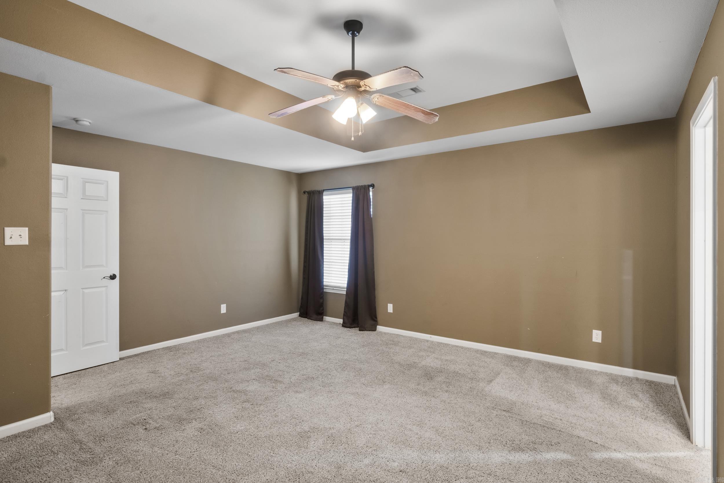 EMERALD MOUNTAIN - Residential