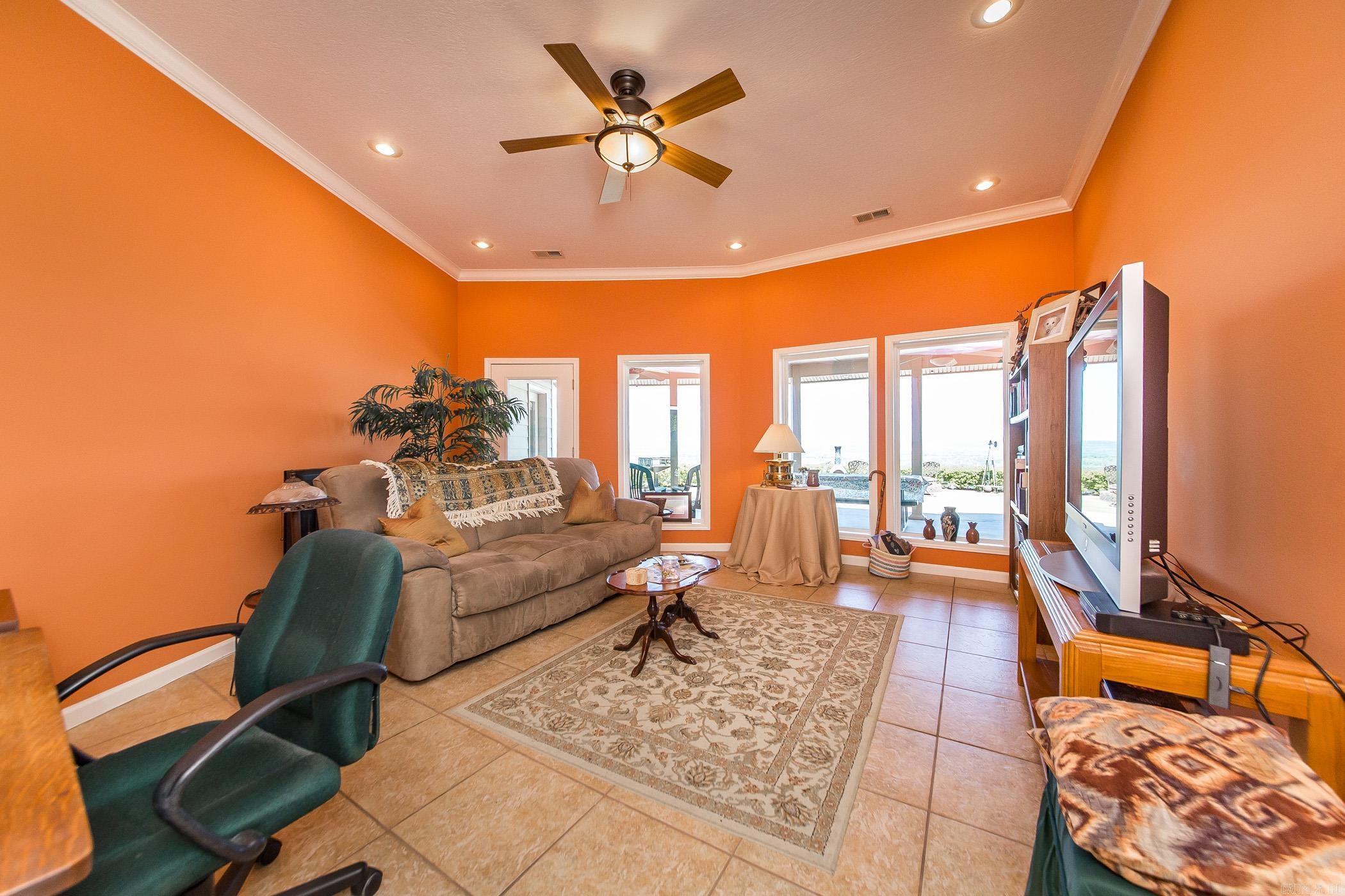 CLIFFVIEW TRACTS - Residential