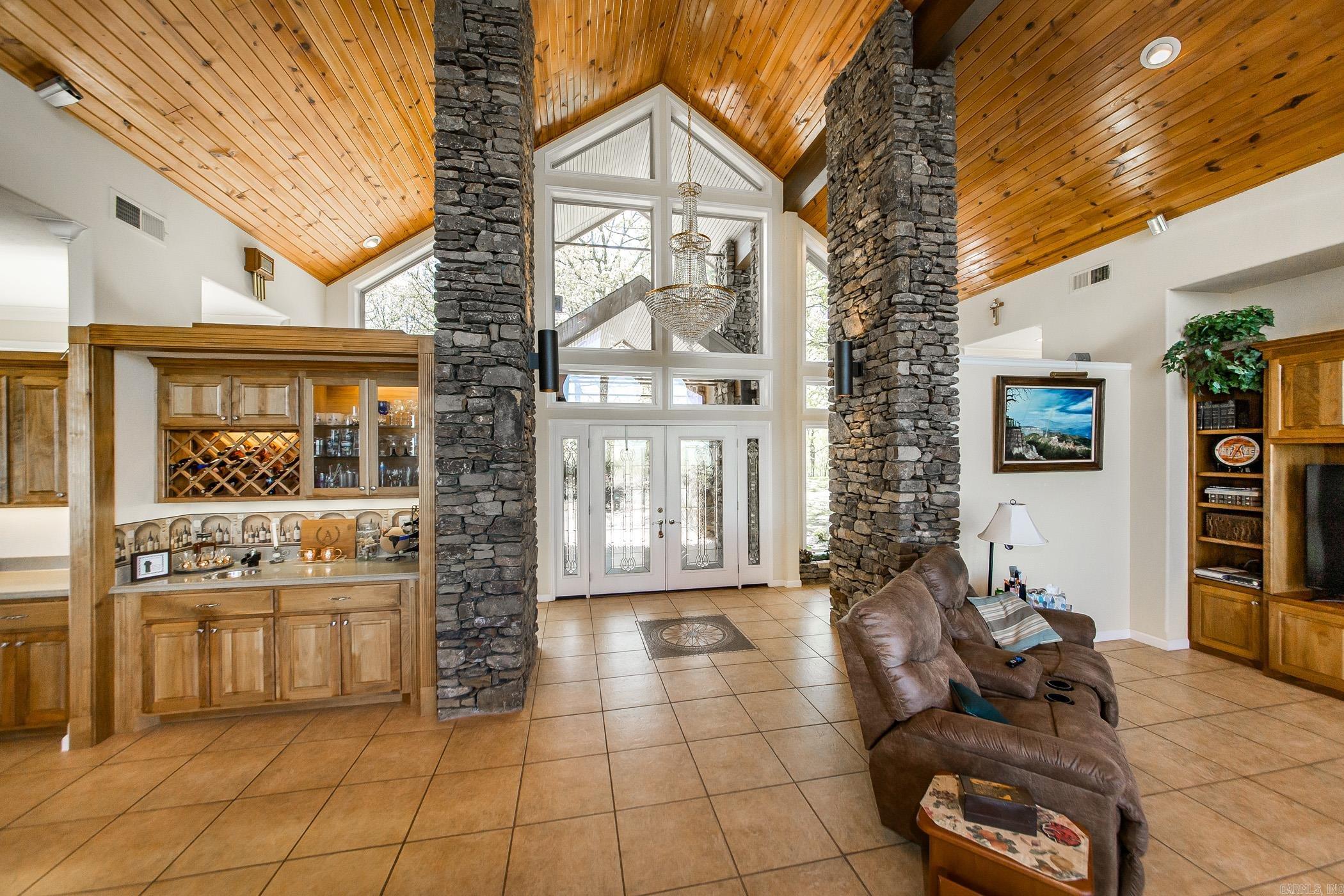 CLIFFVIEW TRACTS - Residential