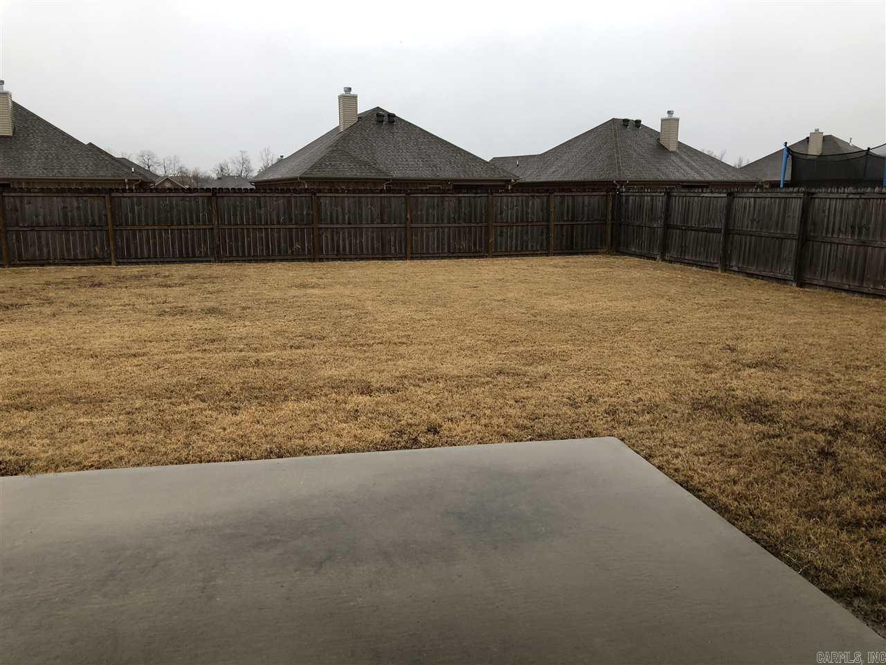 COUNTRY CLUB OF ARK THE - Residential Lease